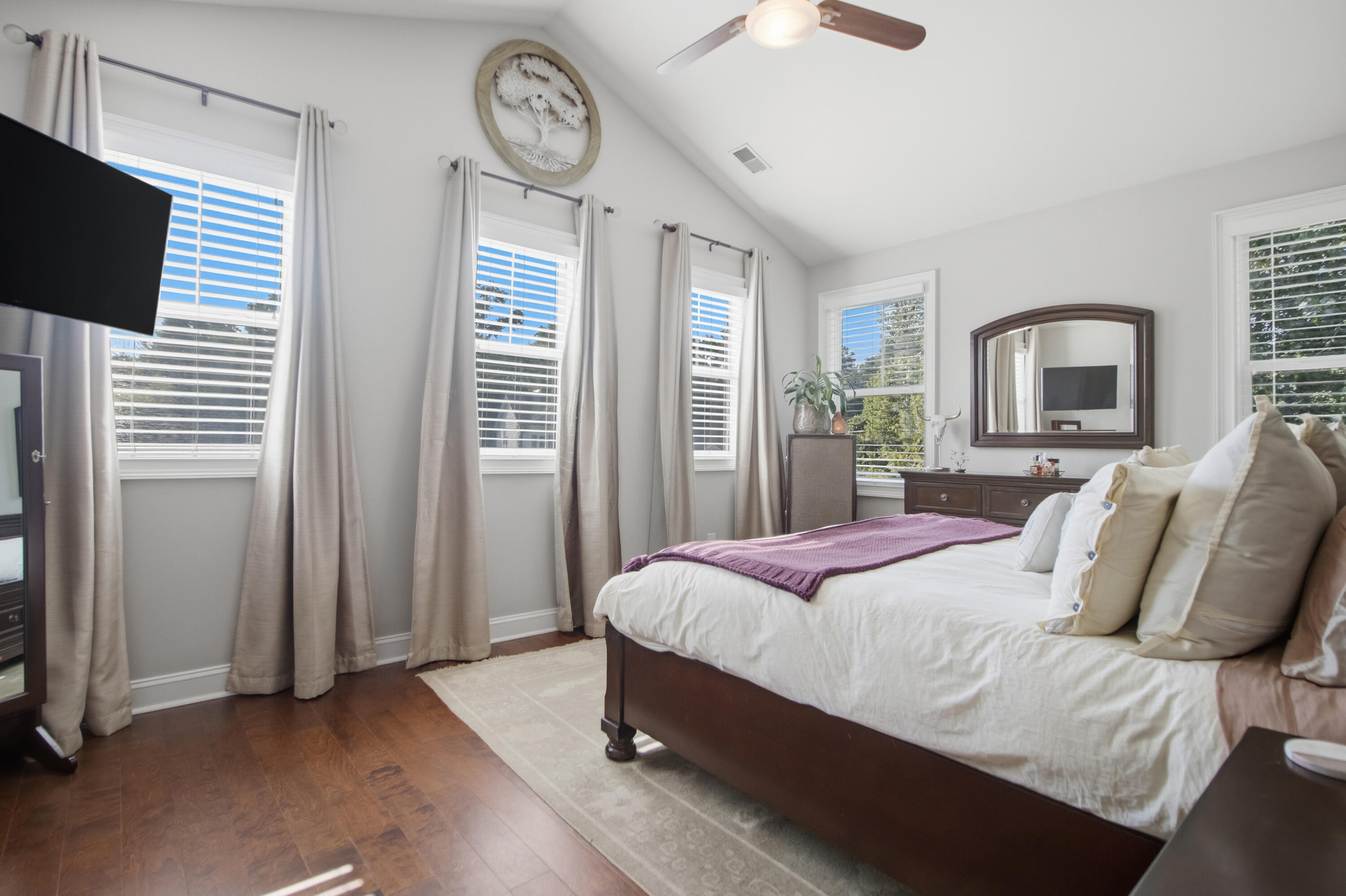 5138 Hyde Park Village Lane