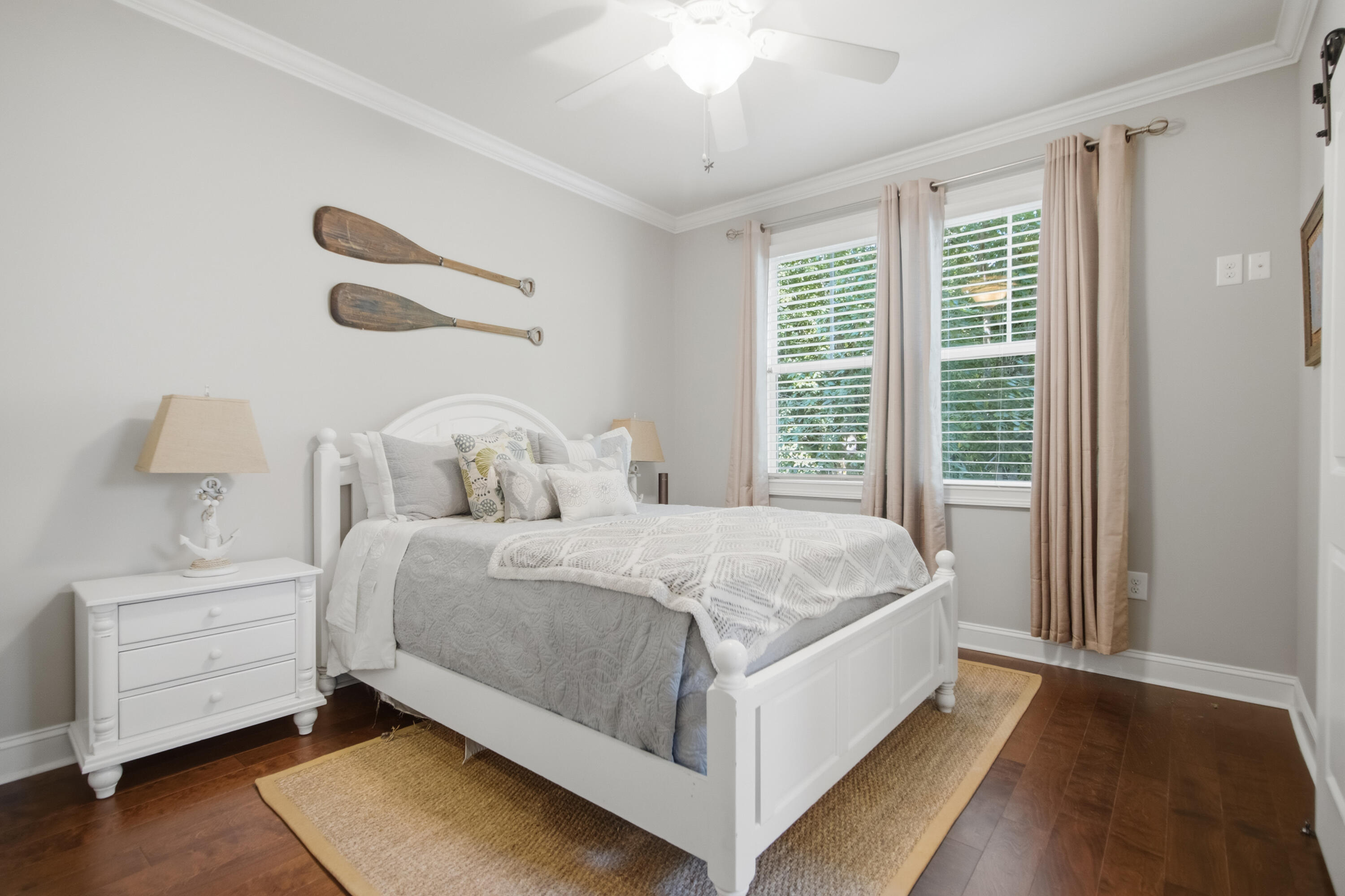 5138 Hyde Park Village Lane