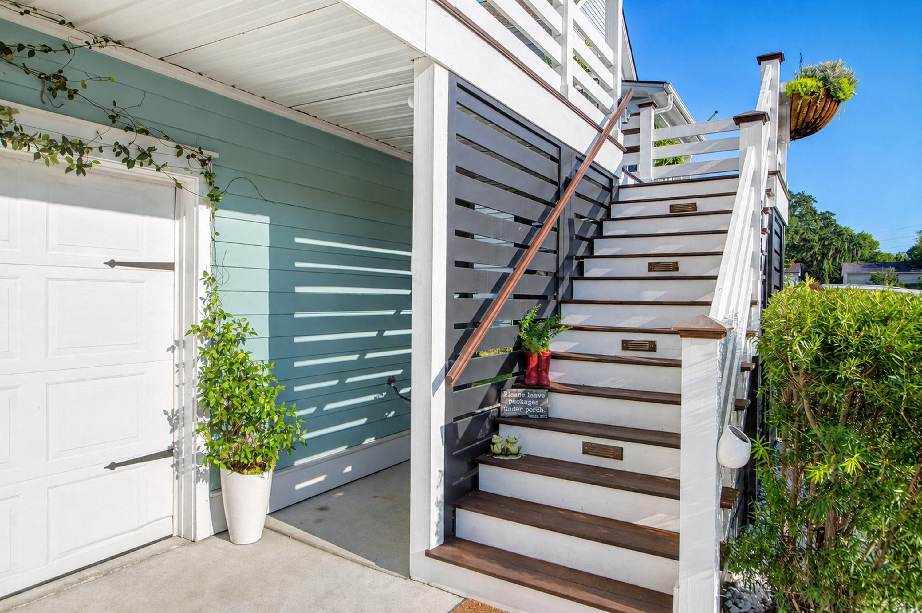 5138 Hyde Park Village Lane