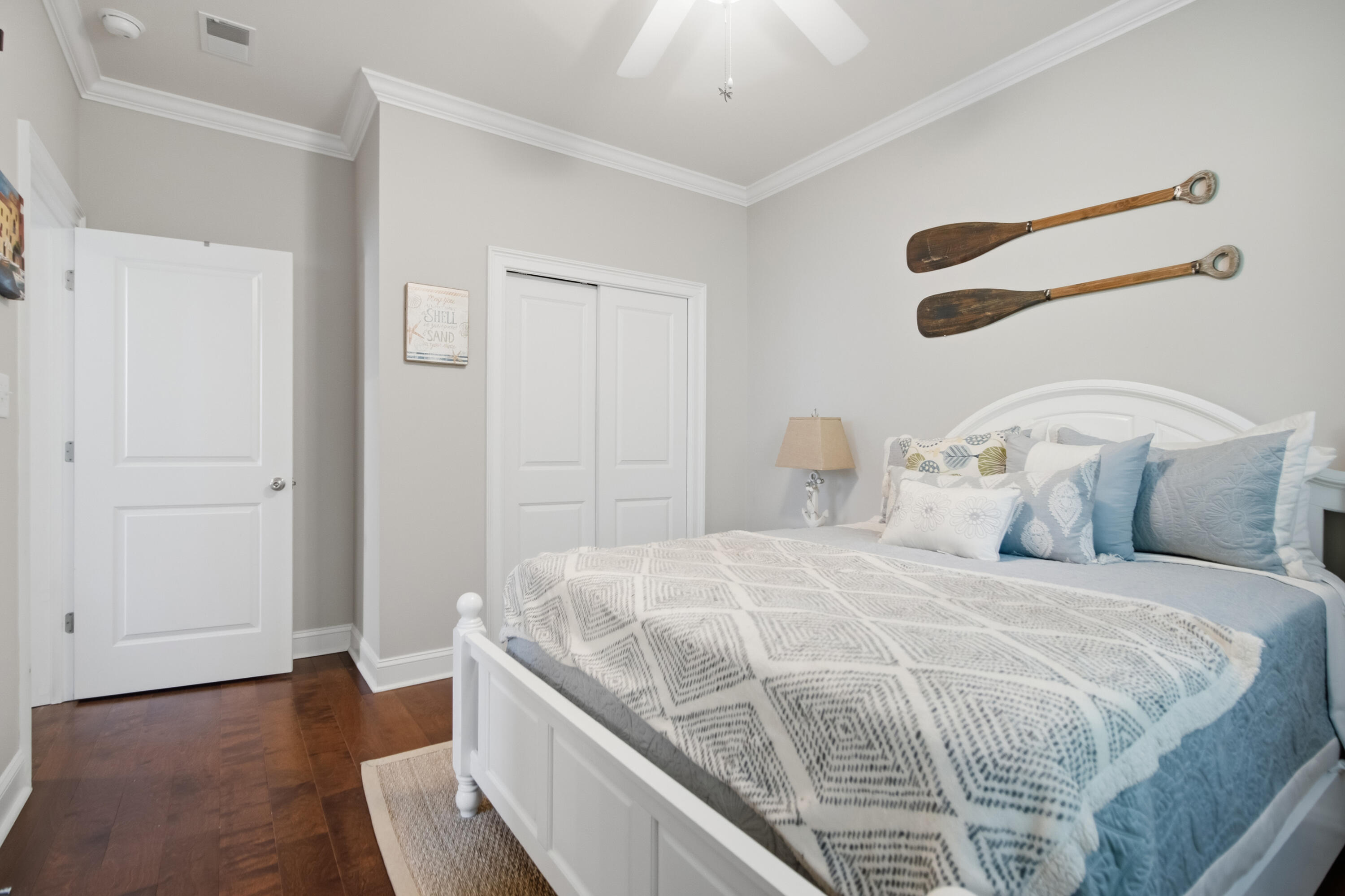 5138 Hyde Park Village Lane