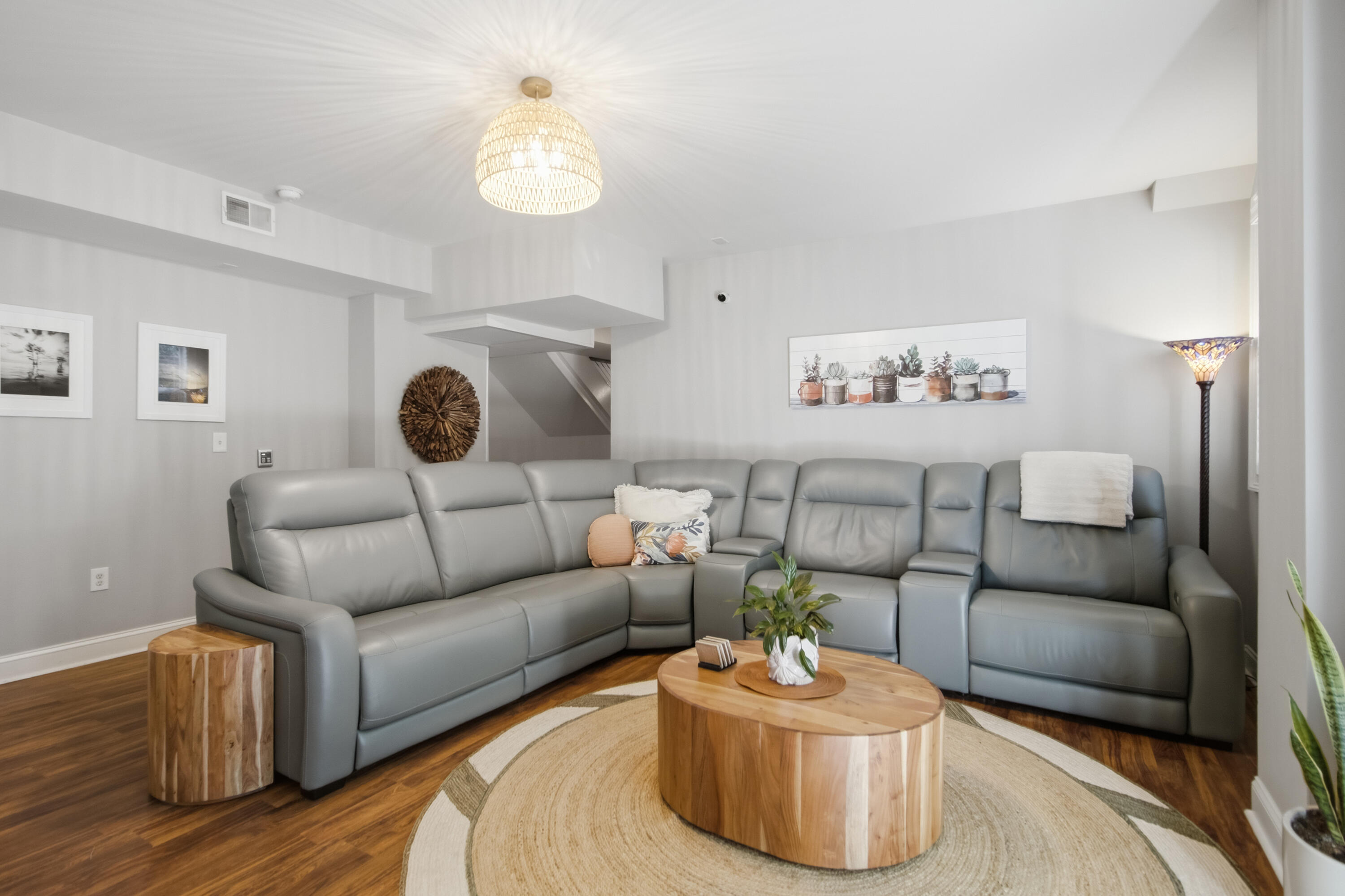 5138 Hyde Park Village Lane