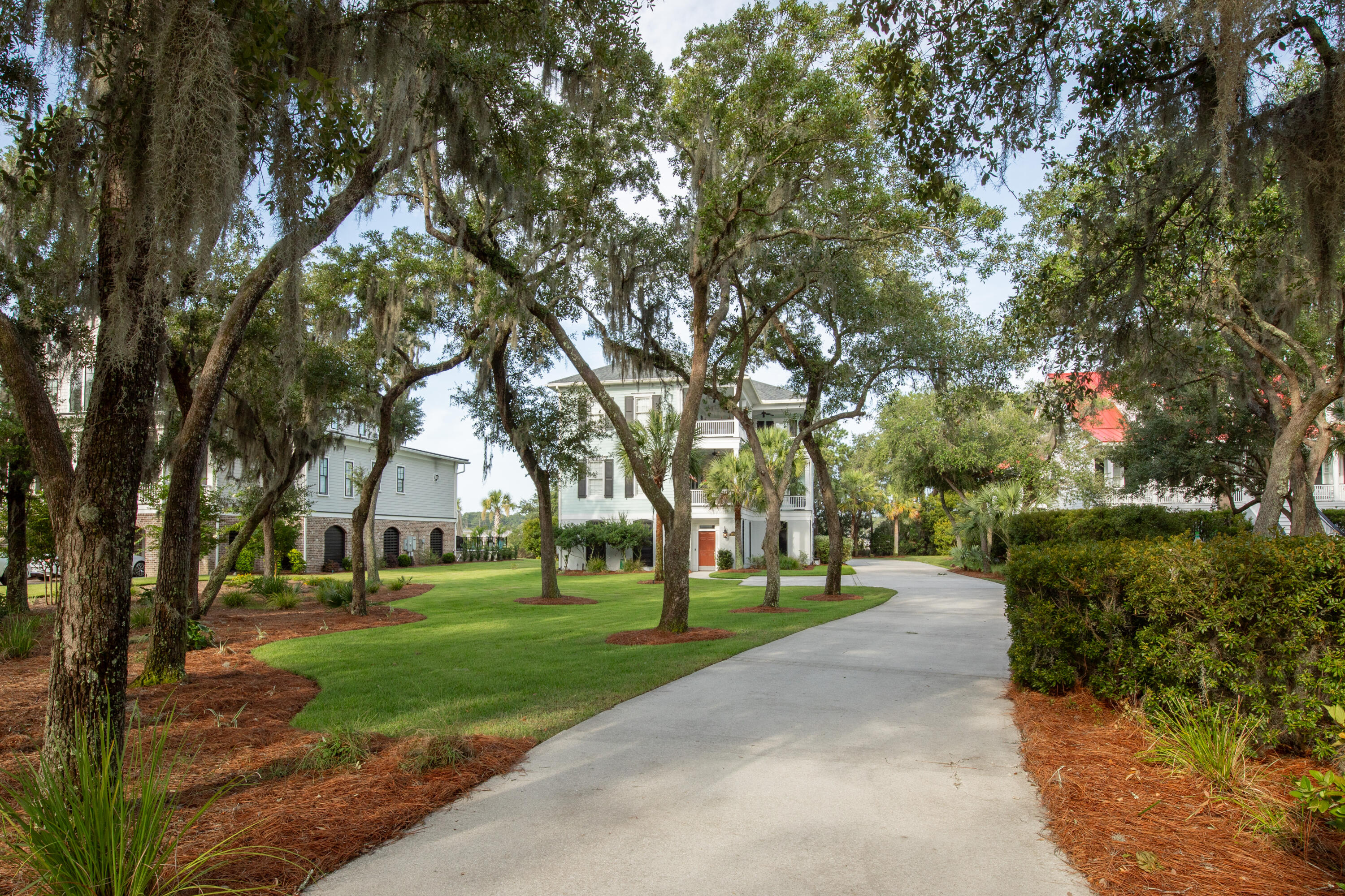 1853 Headquarters Plantation Drive