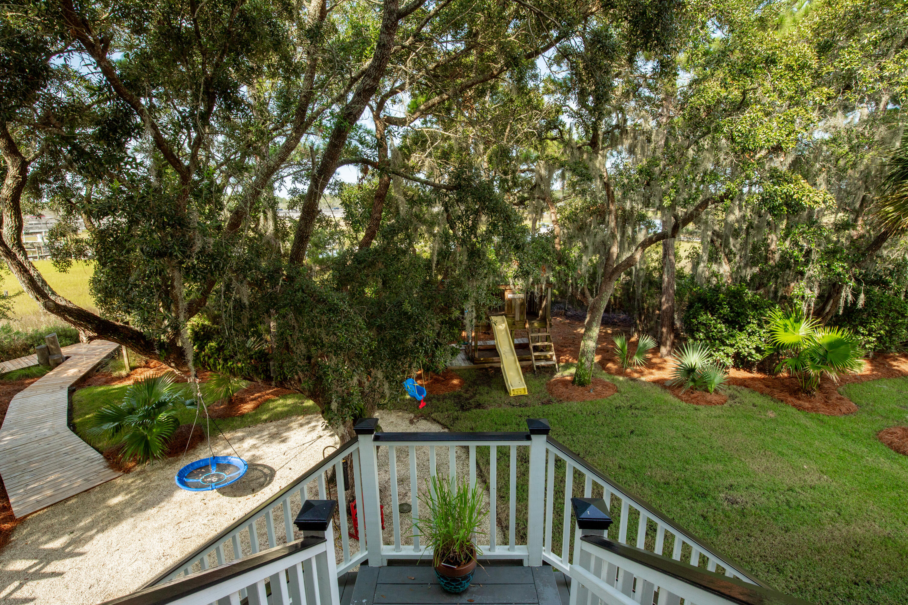 1853 Headquarters Plantation Drive