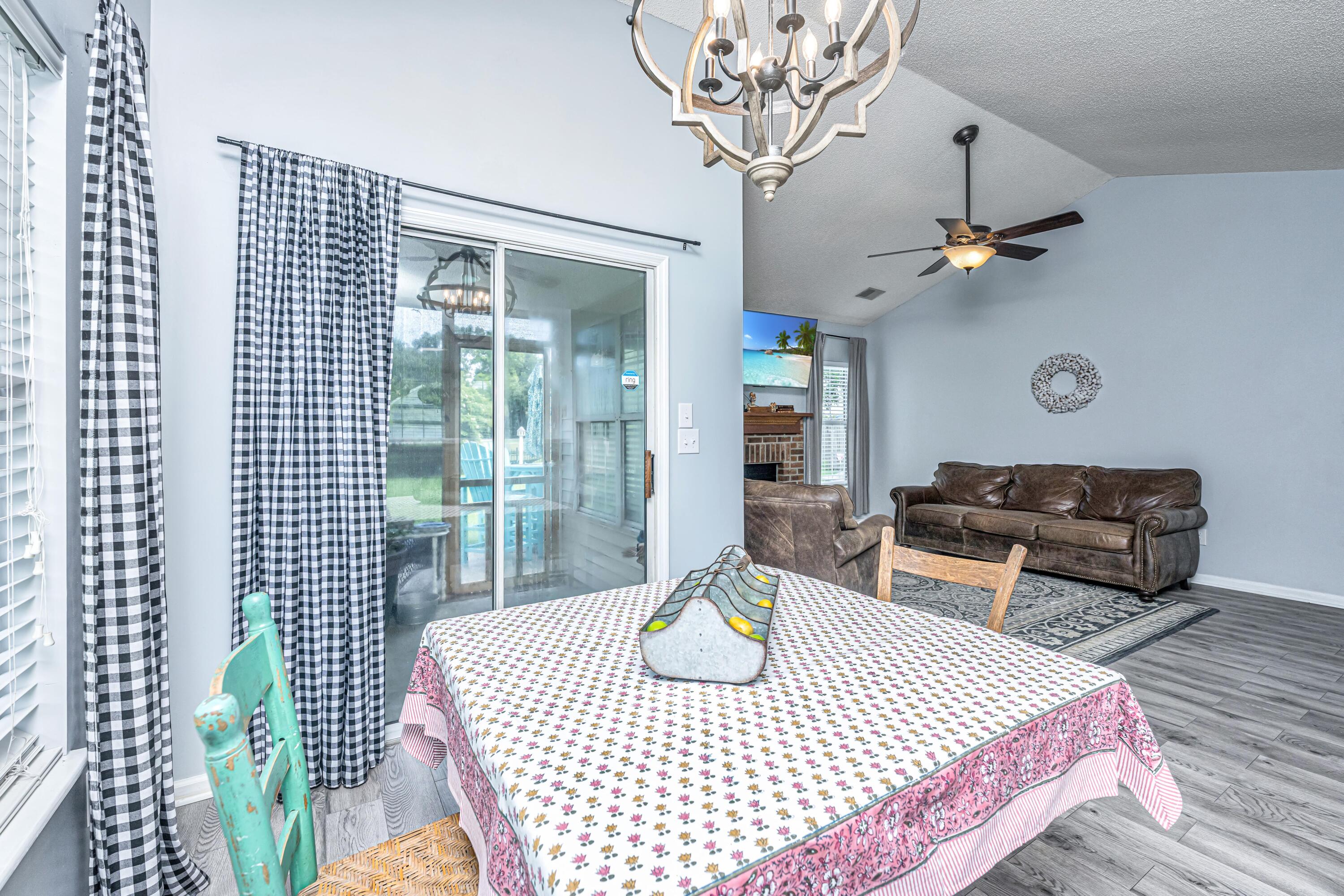 3247 Middleburry Lane