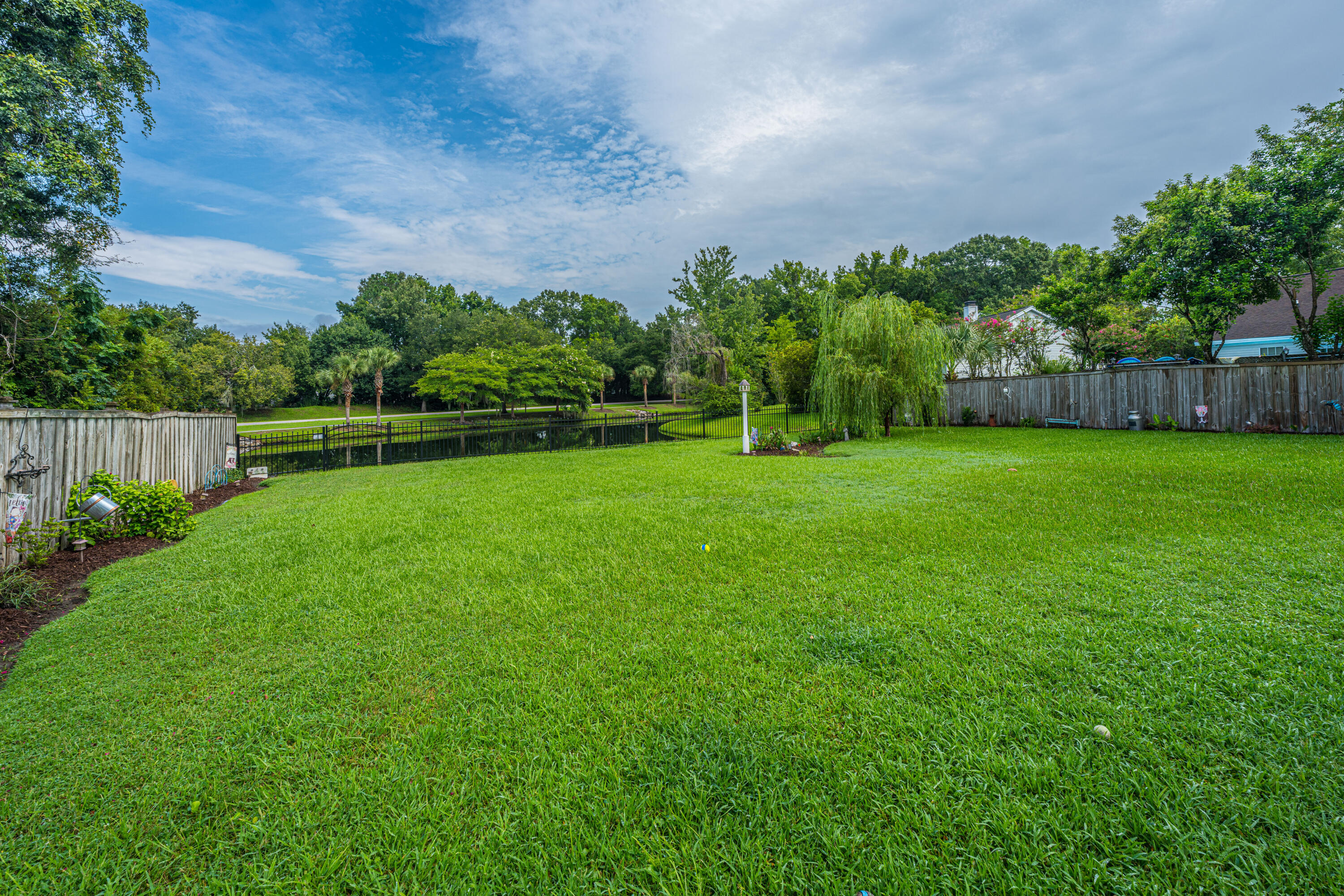 3247 Middleburry Lane