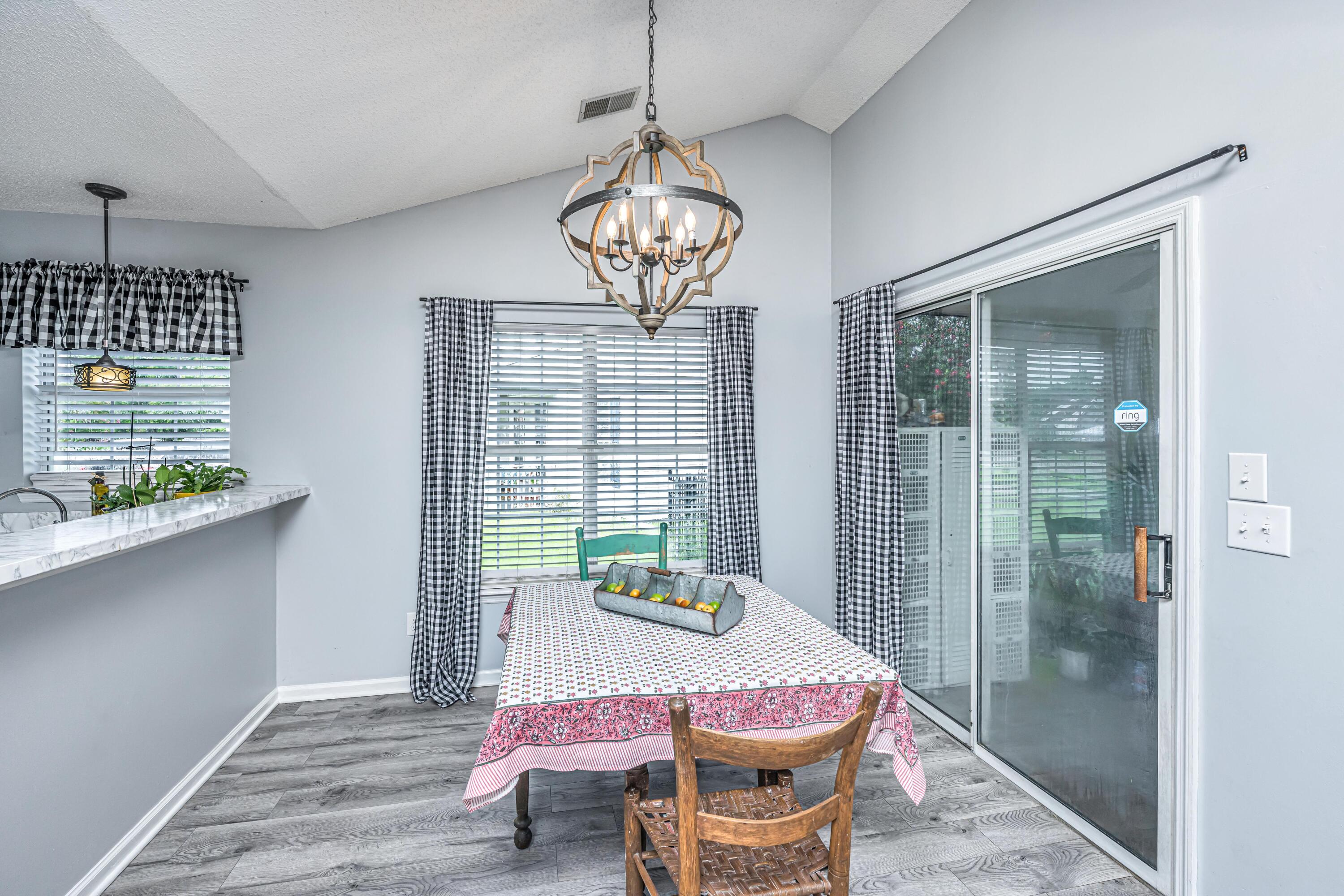 3247 Middleburry Lane
