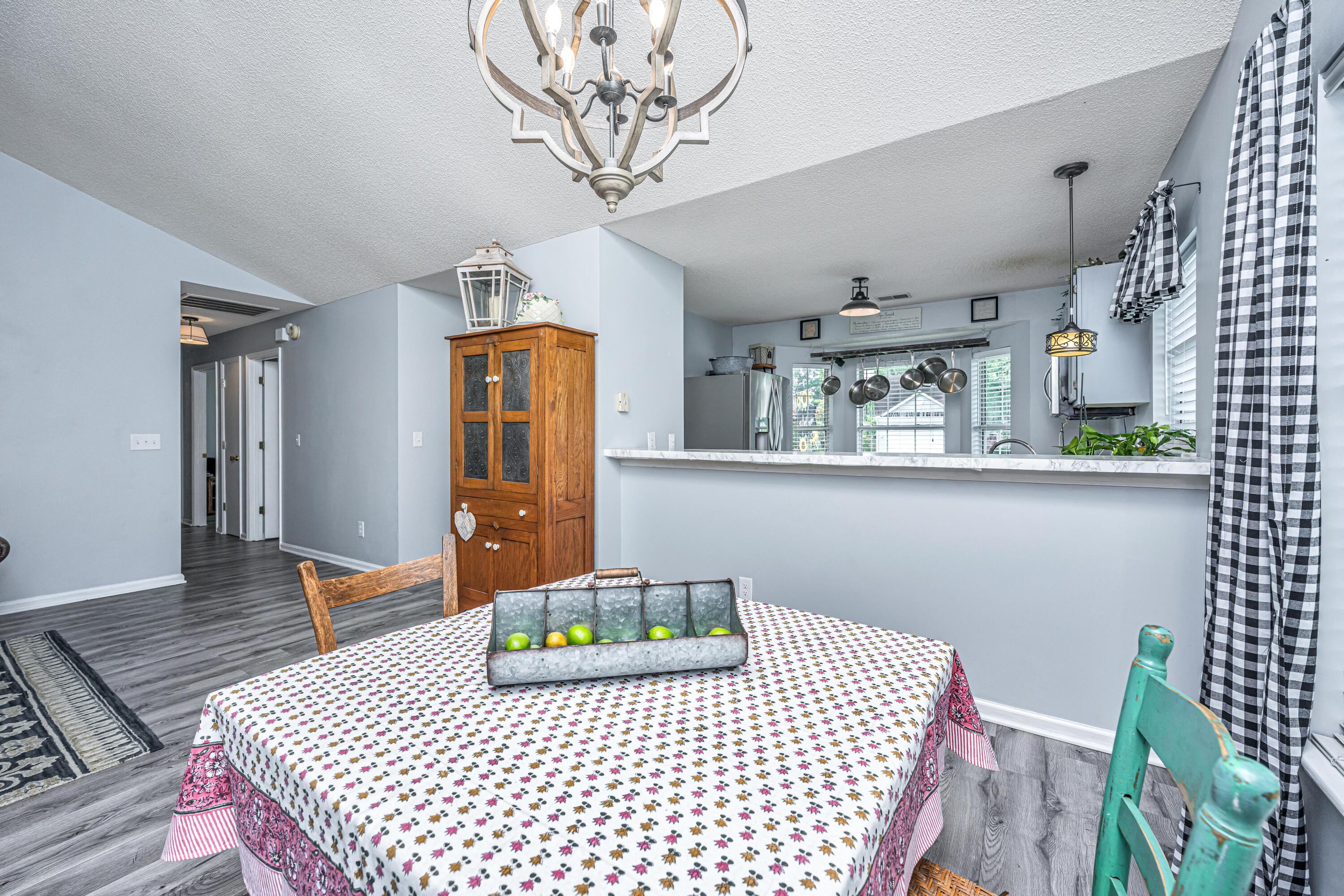 3247 Middleburry Lane