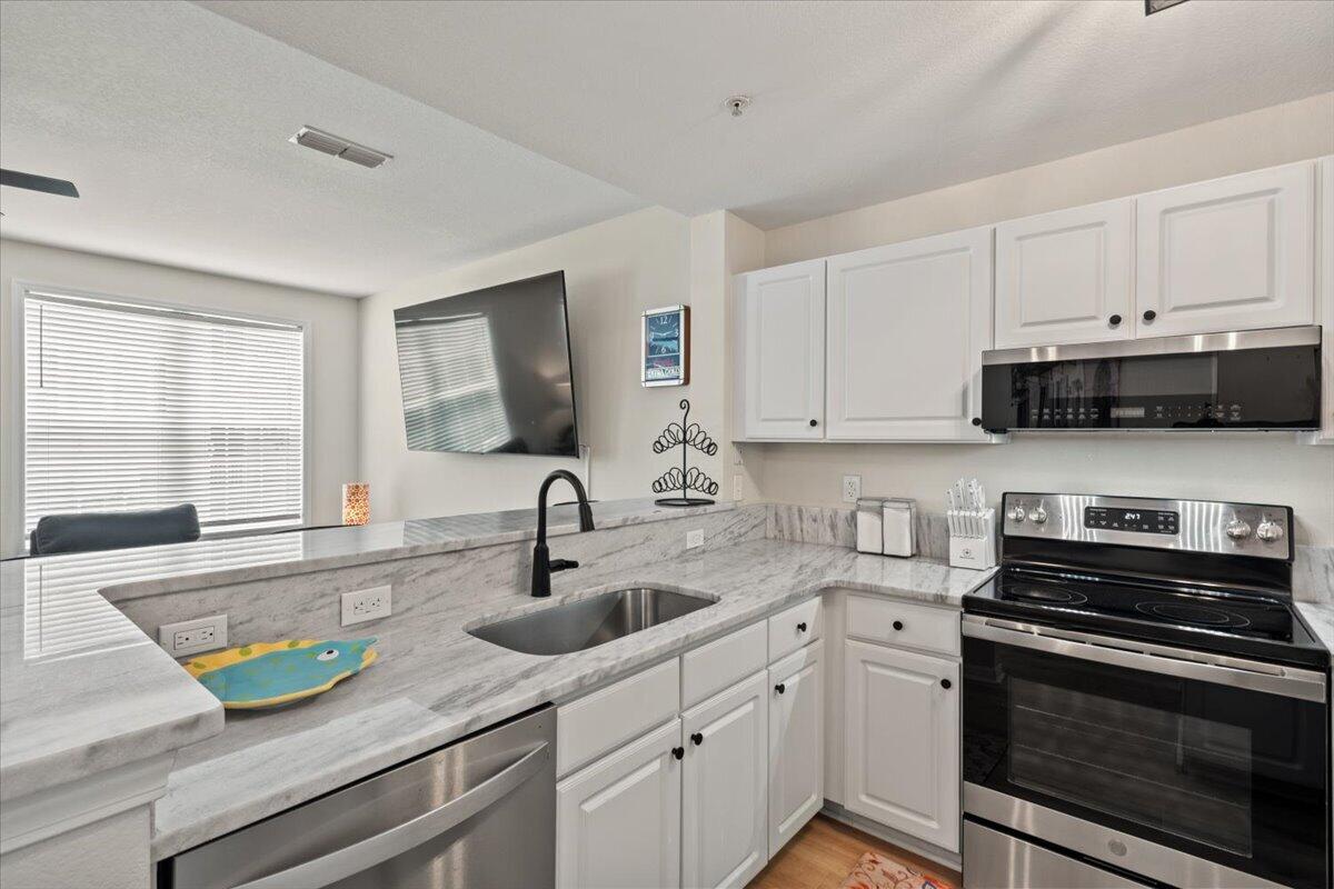 60 Fenwick Hall Allee # 1214
