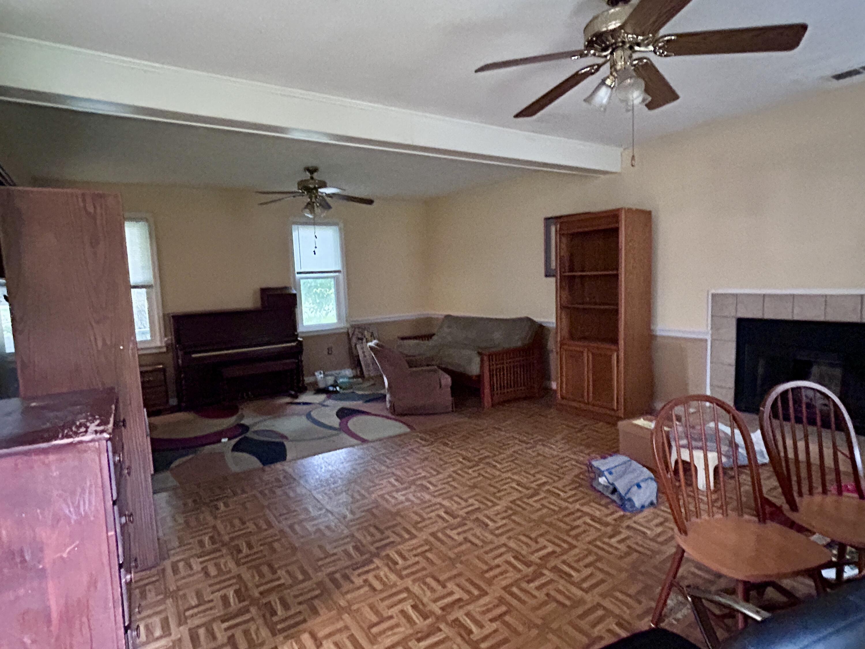 961 Mooring Drive