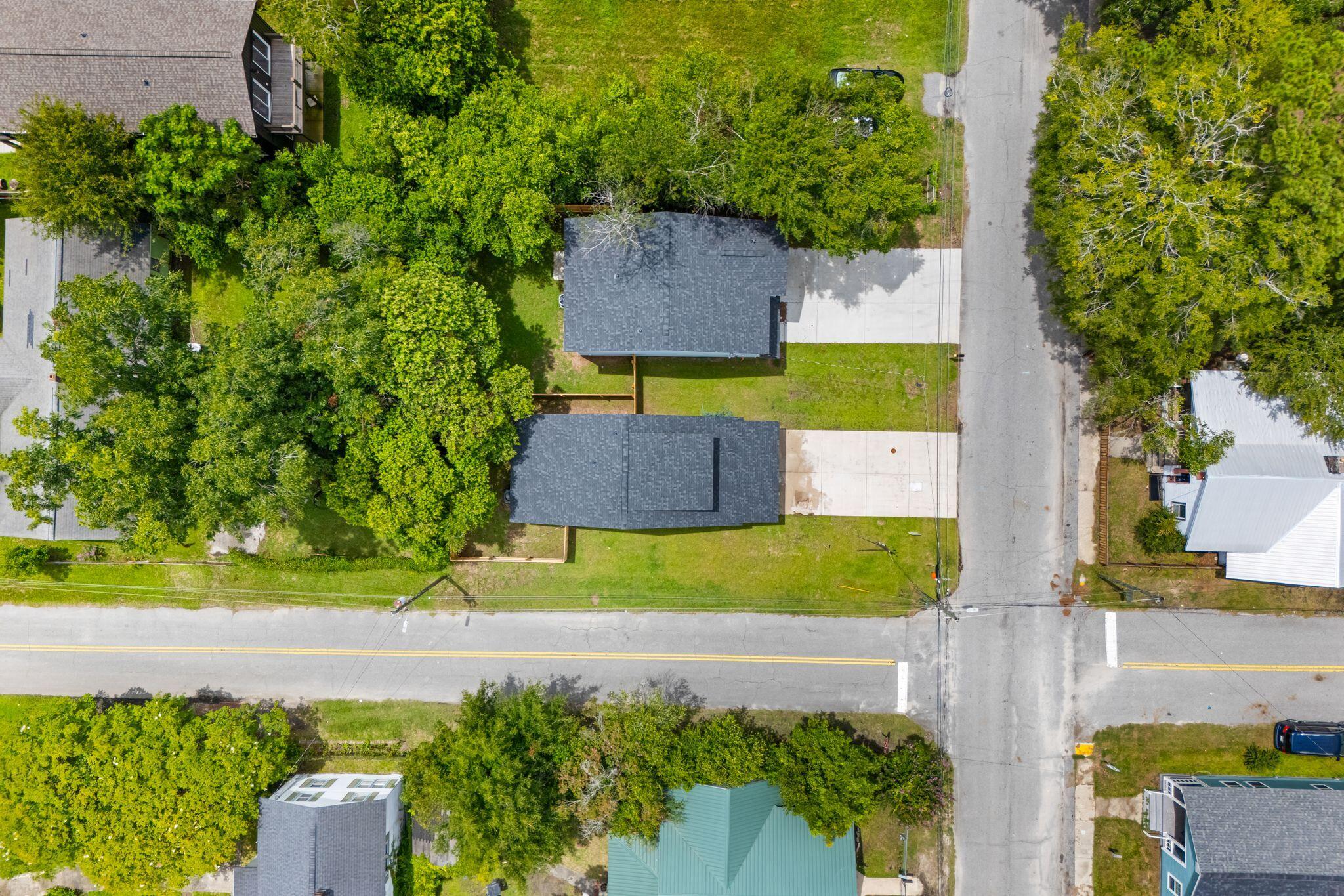 2015 Hampton Avenue