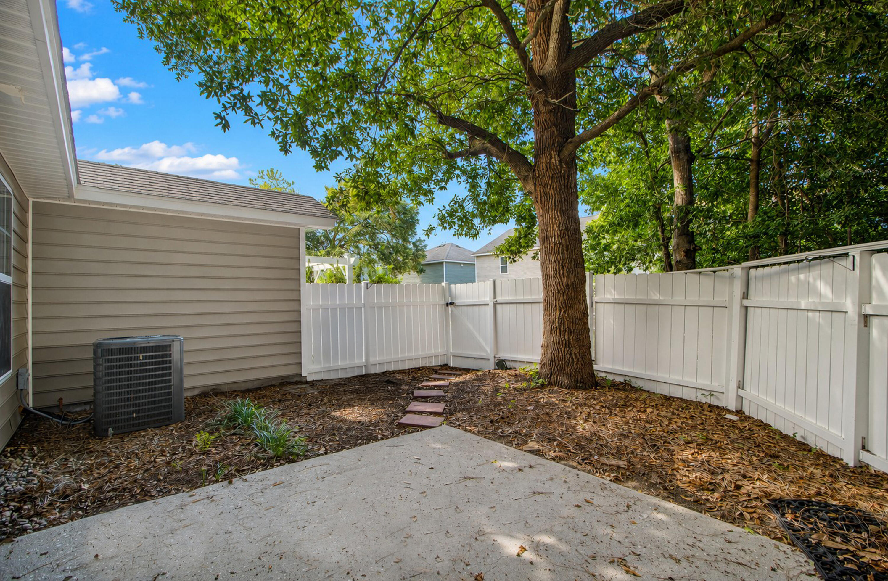 3275 Walter Drive