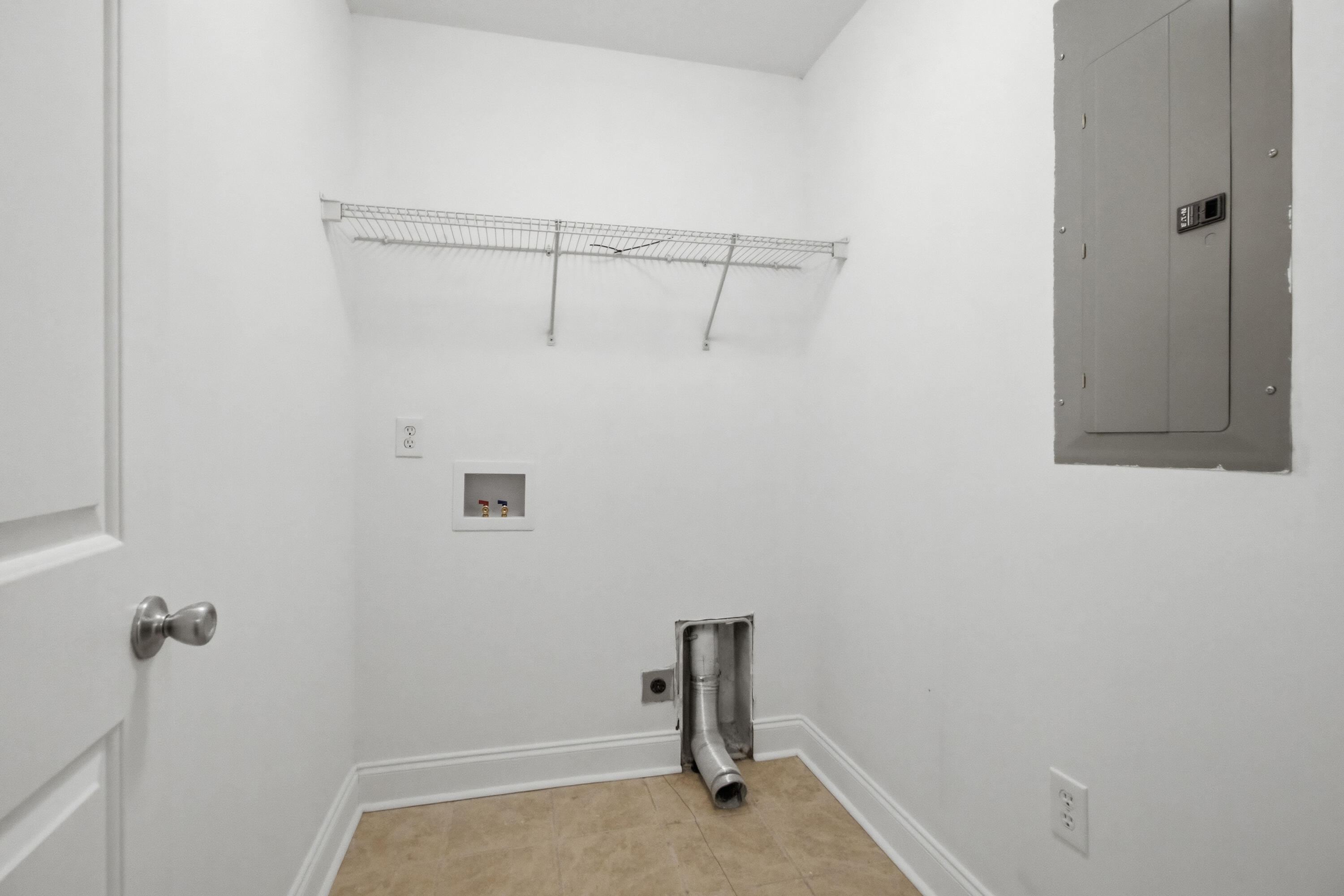 3275 Walter Drive