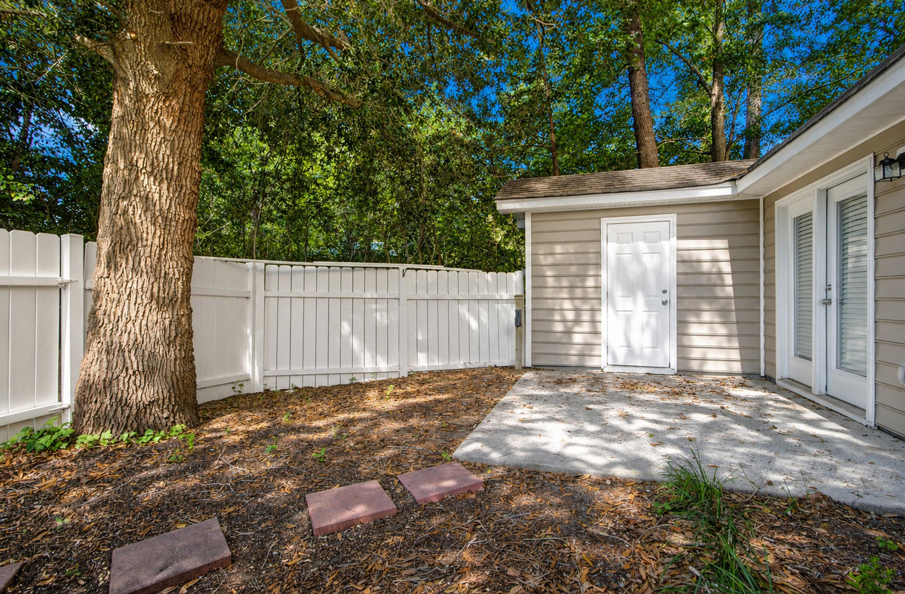 3275 Walter Drive