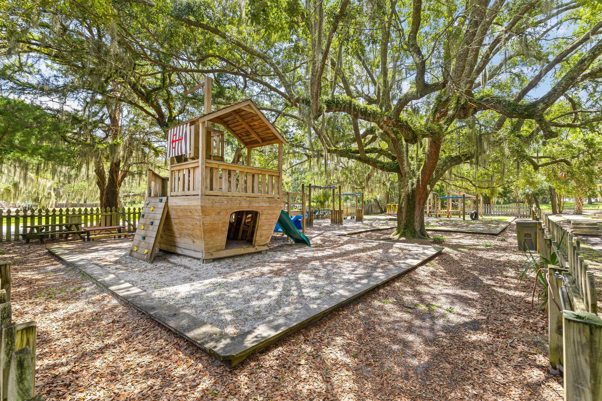 459 Beulah Drive, McClellanville