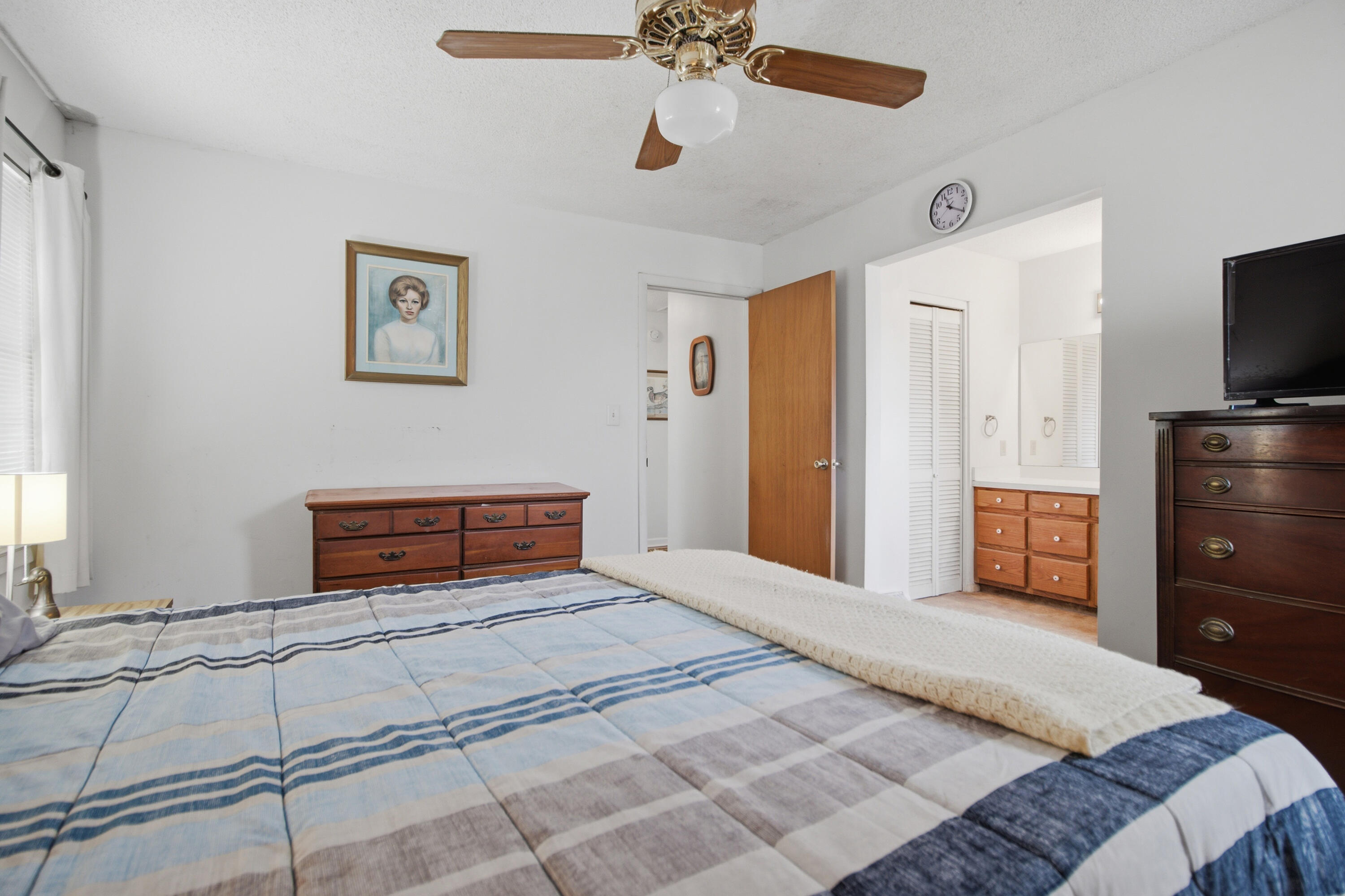 2039 Bentz Road