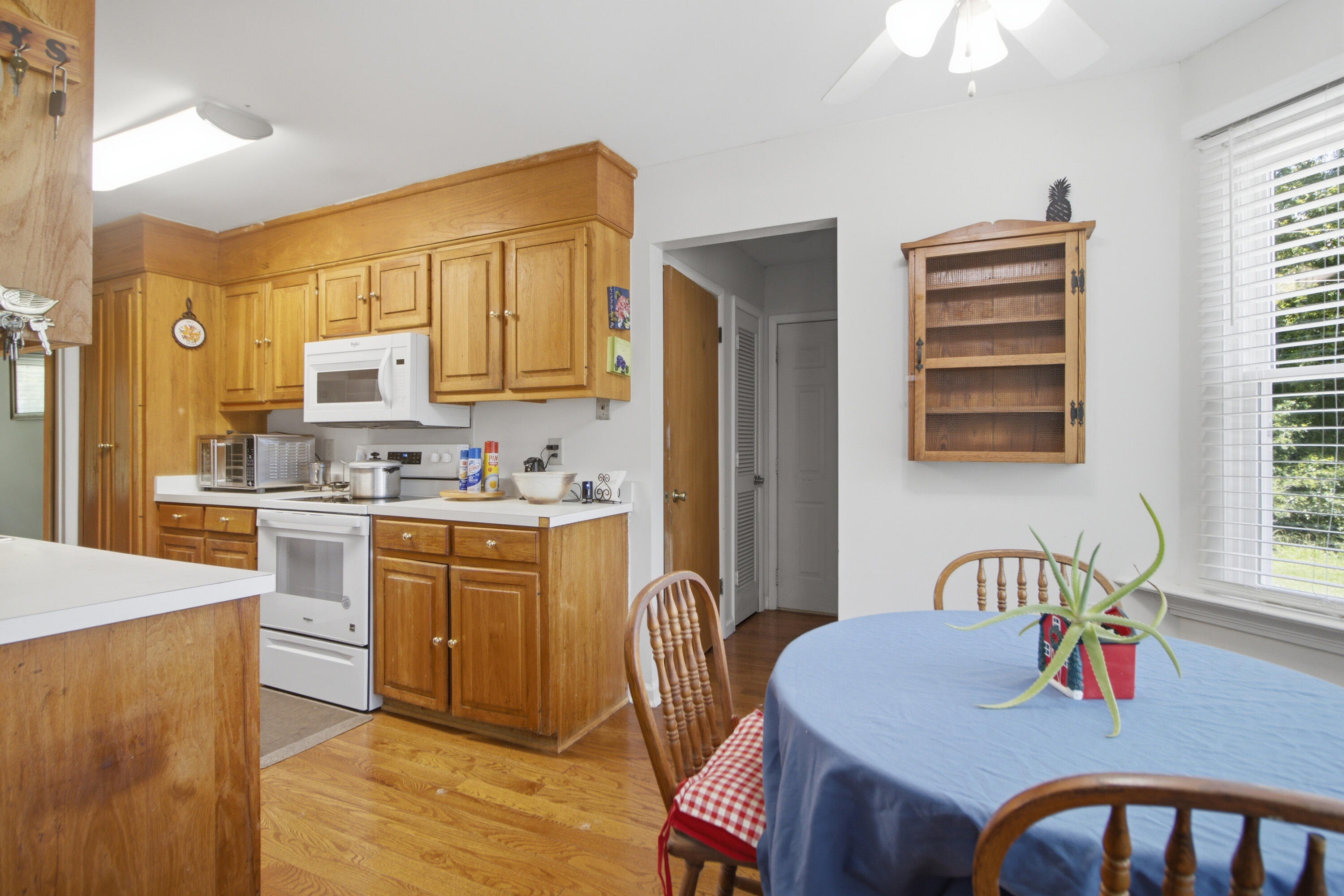 2039 Bentz Road