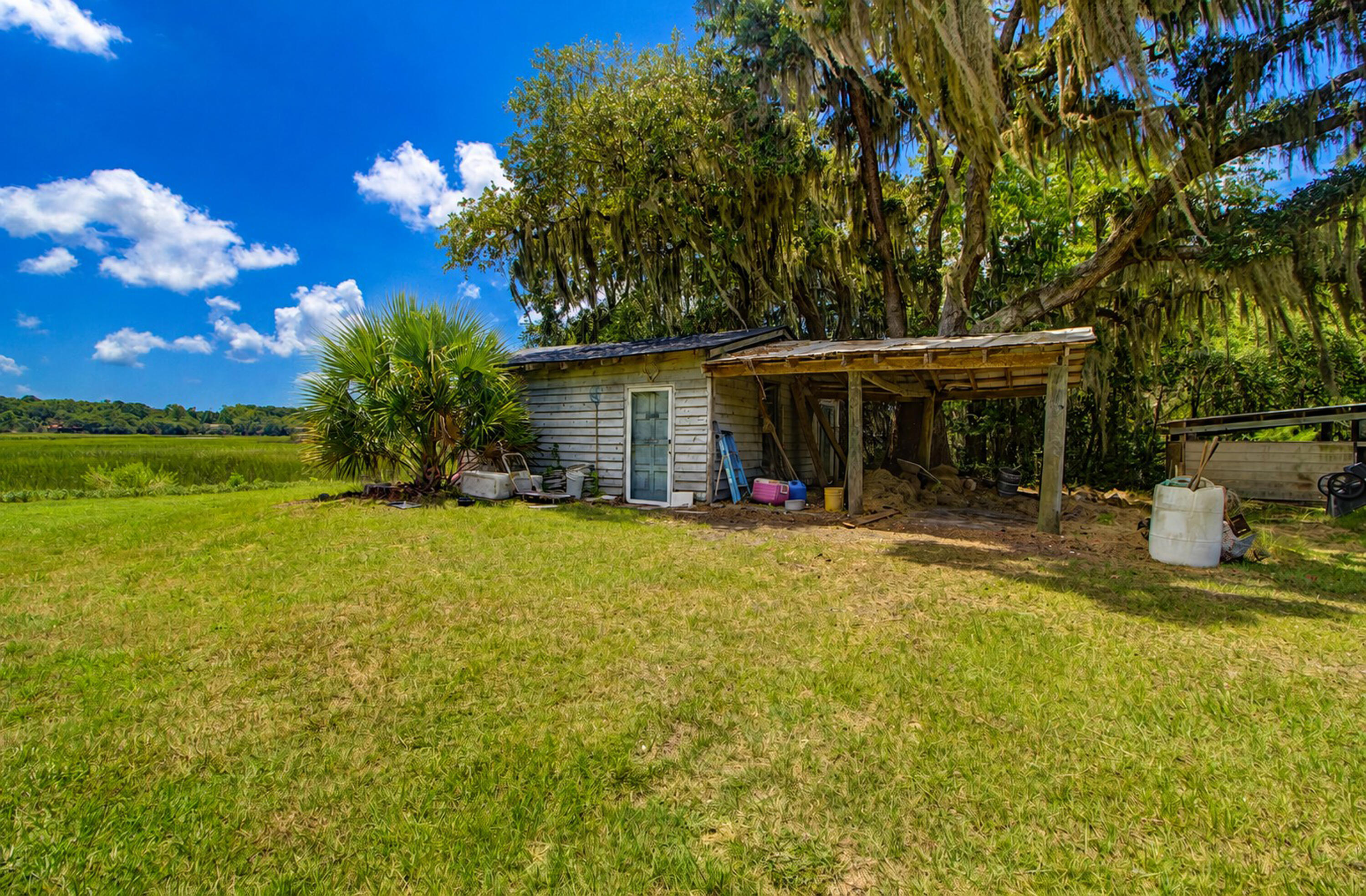 2039 Bentz Road