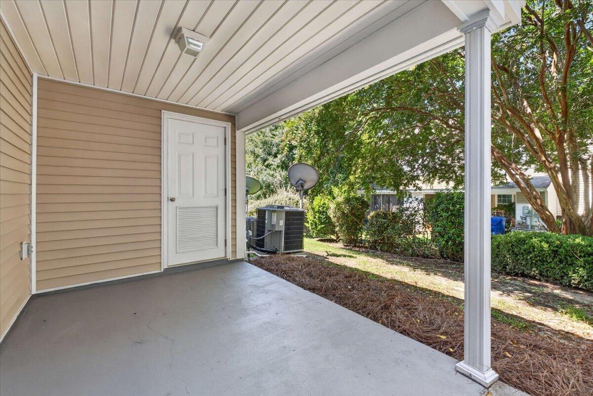 7941 Shadow Oak Drive