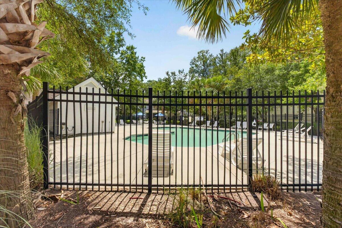 7941 Shadow Oak Drive