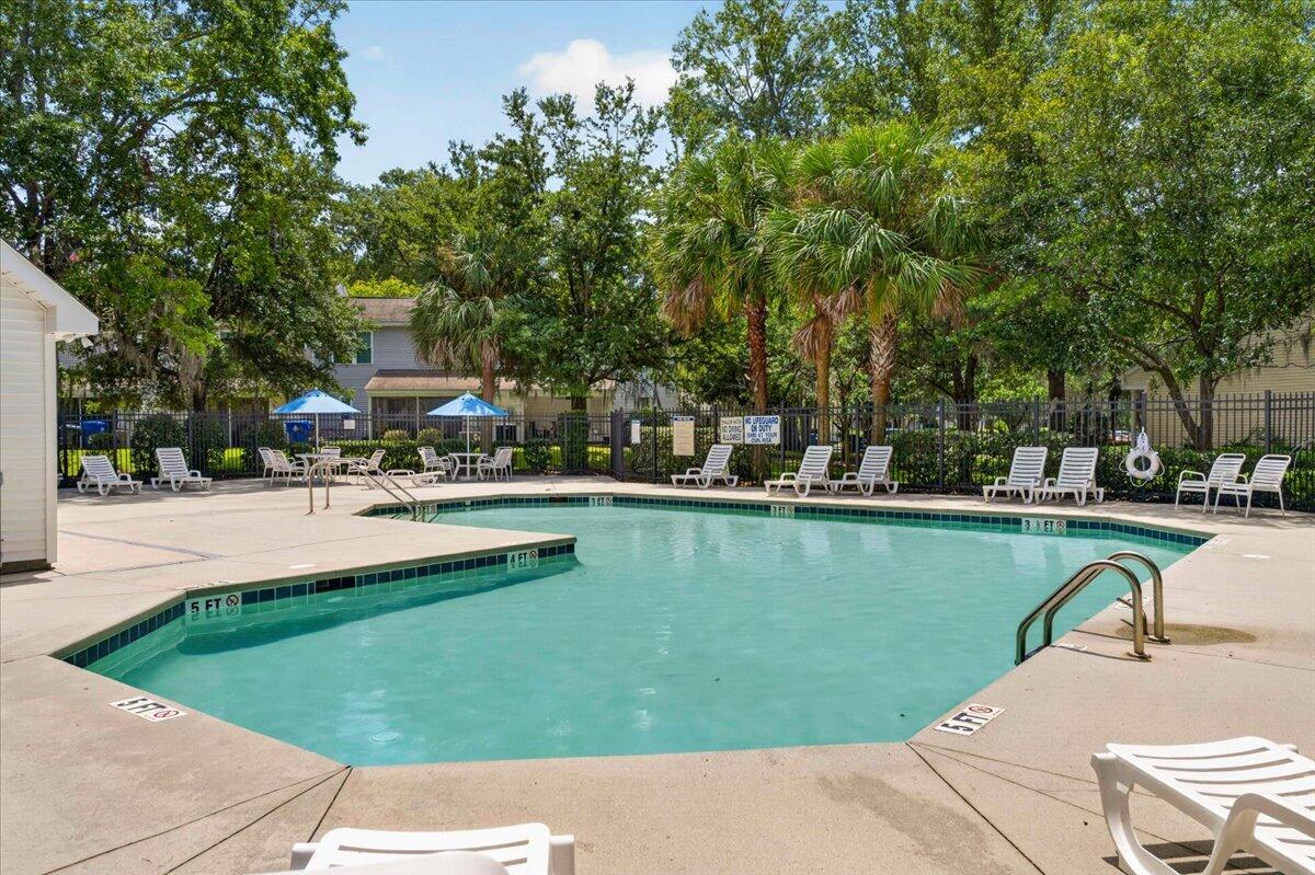 7941 Shadow Oak Drive