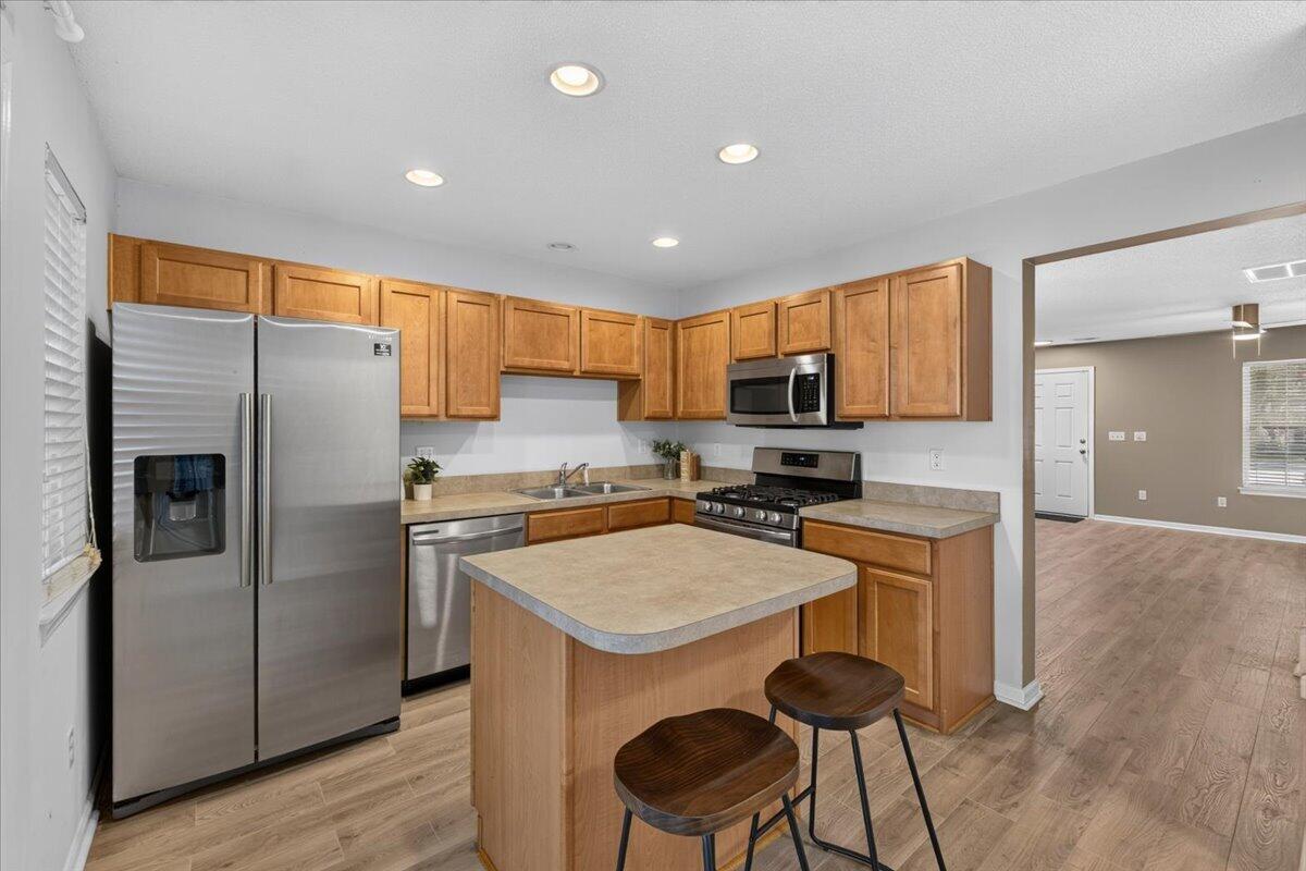 7941 Shadow Oak Drive