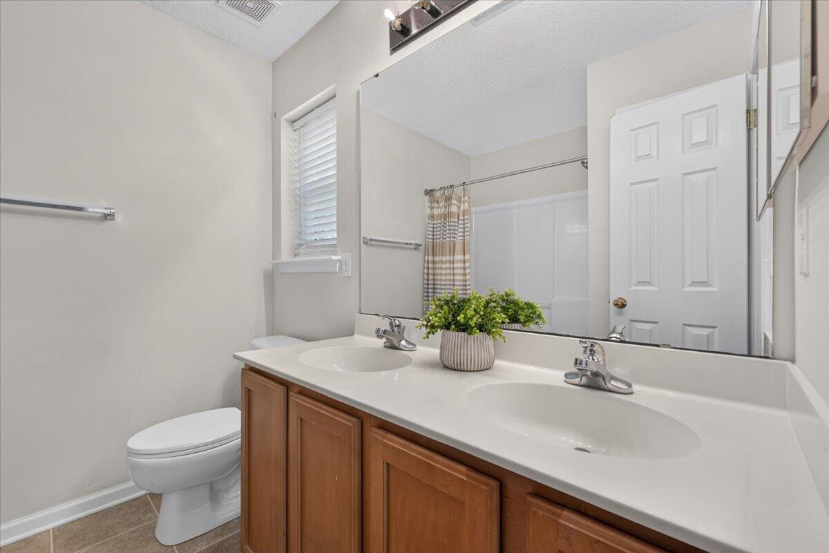 7941 Shadow Oak Drive