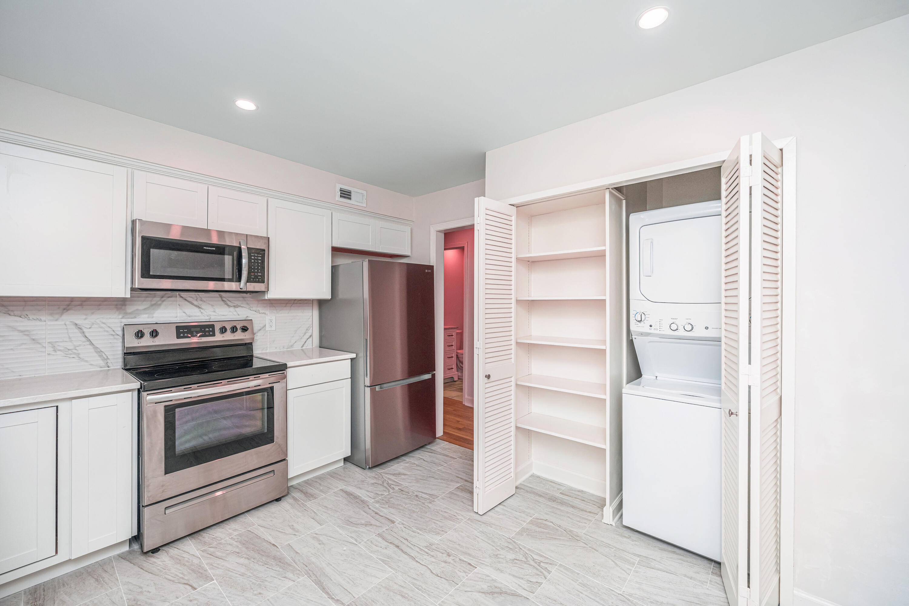 171 3rd Avenue # D