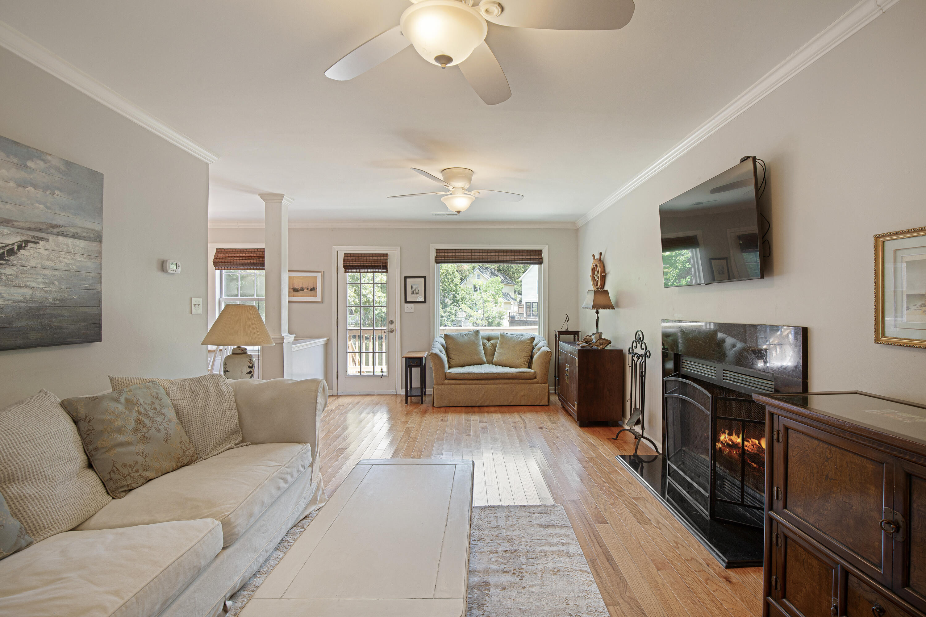 812 Harbor Place Drive