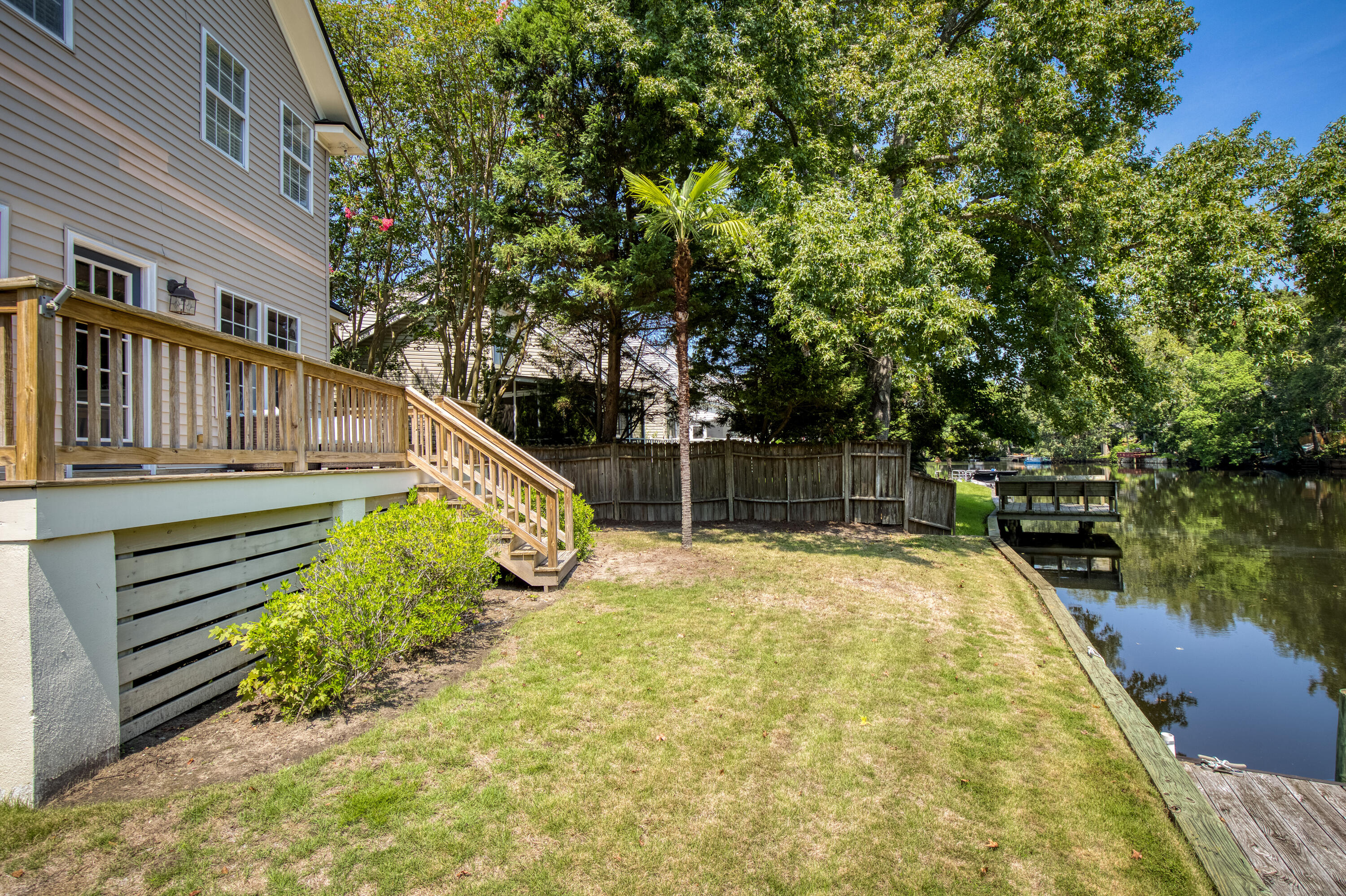 812 Harbor Place Drive