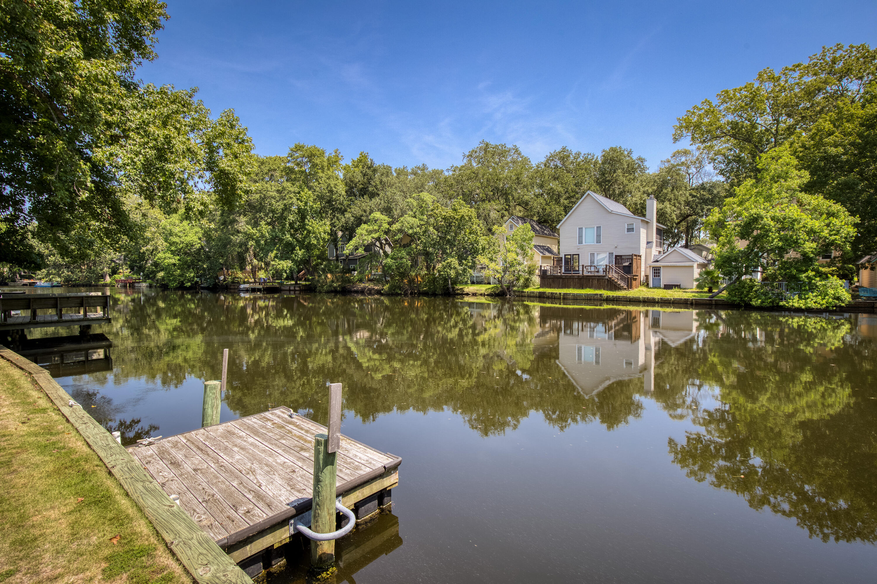 812 Harbor Place Drive