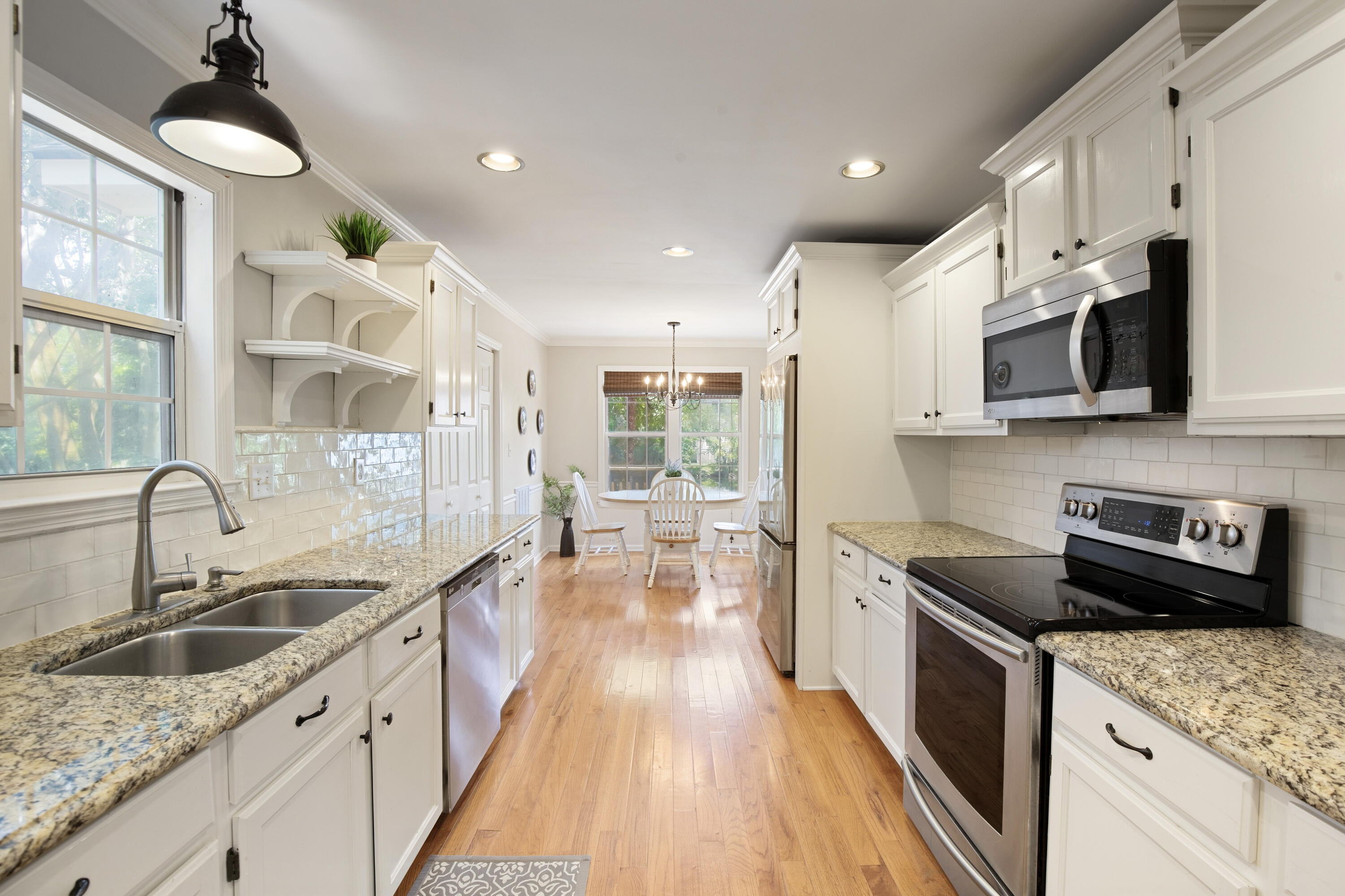 812 Harbor Place Drive