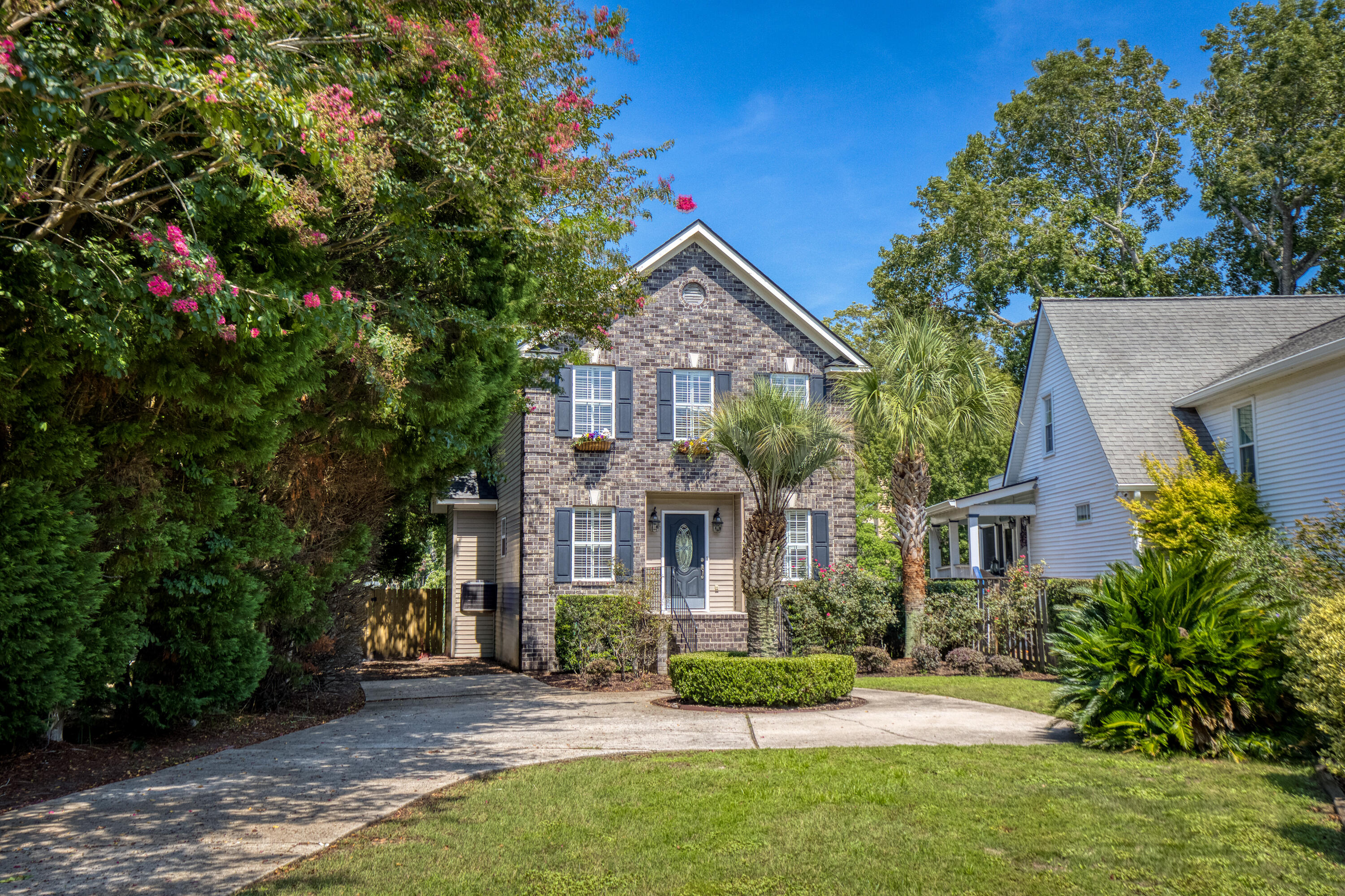812 Harbor Place Drive