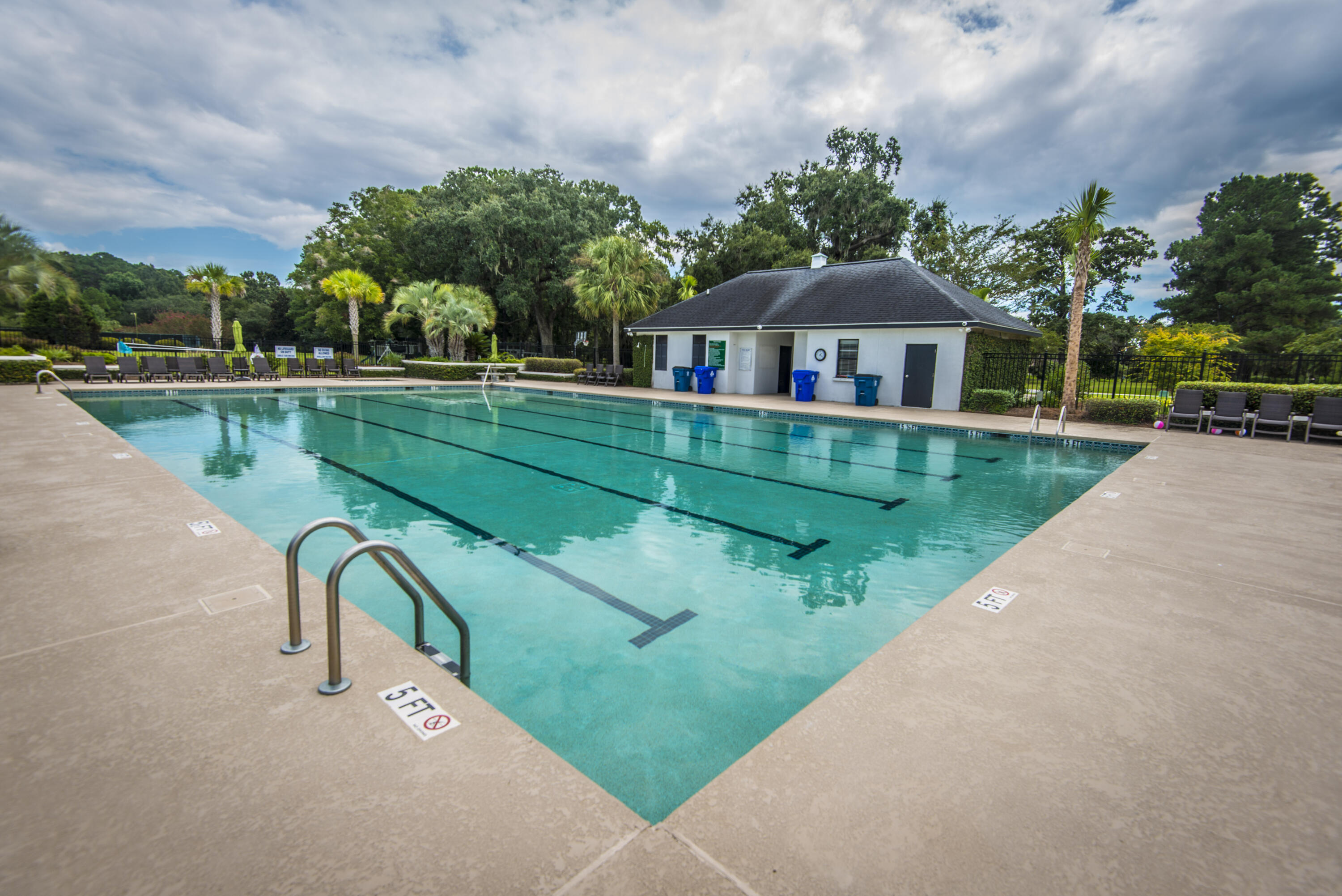 5201 Forest Oaks Drive