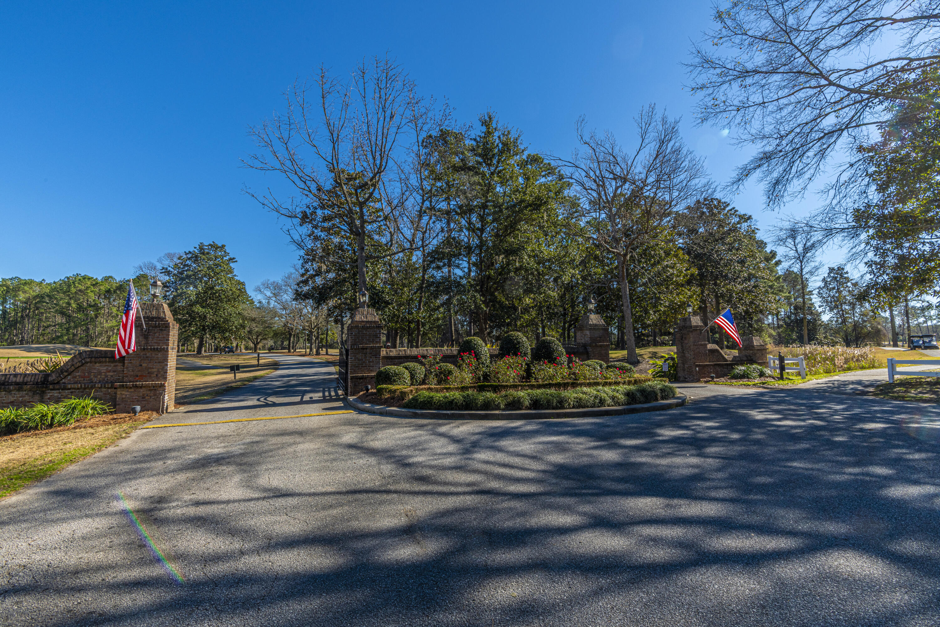 5201 Forest Oaks Drive