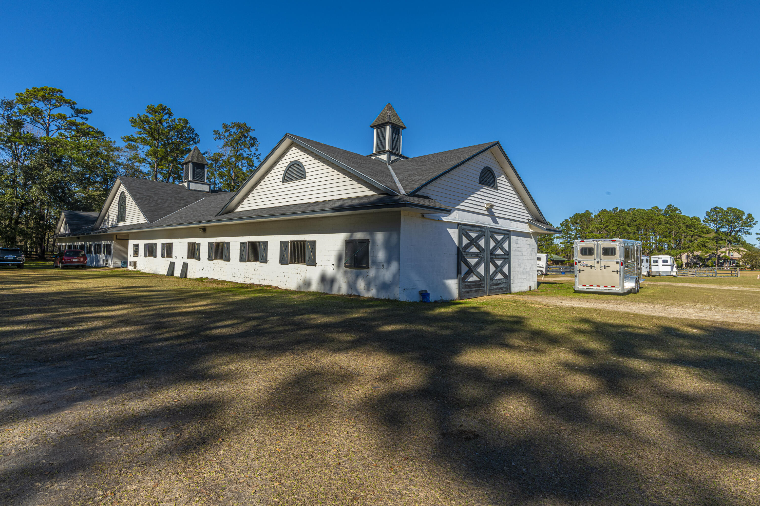 5201 Forest Oaks Drive