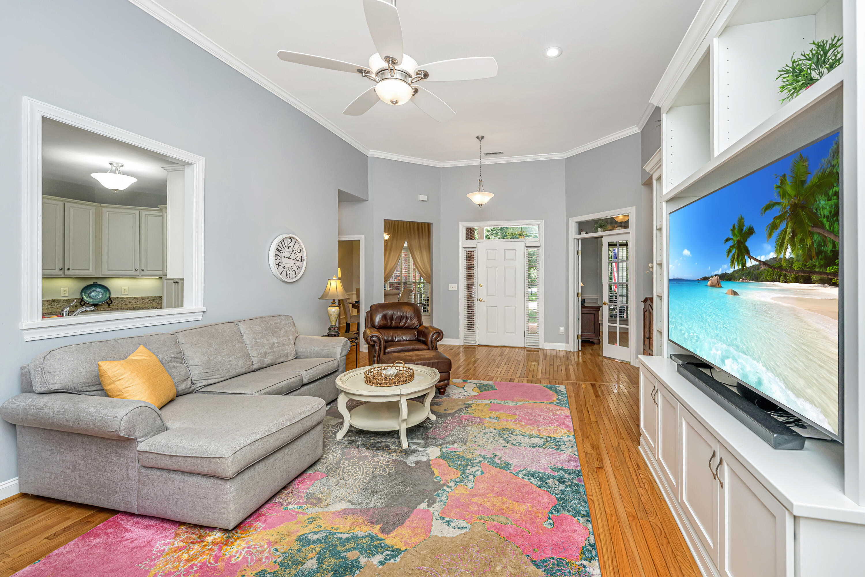 5201 Forest Oaks Drive