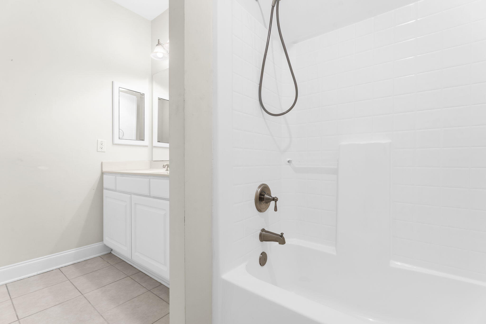1025 Riverland Woods Place Apt 705