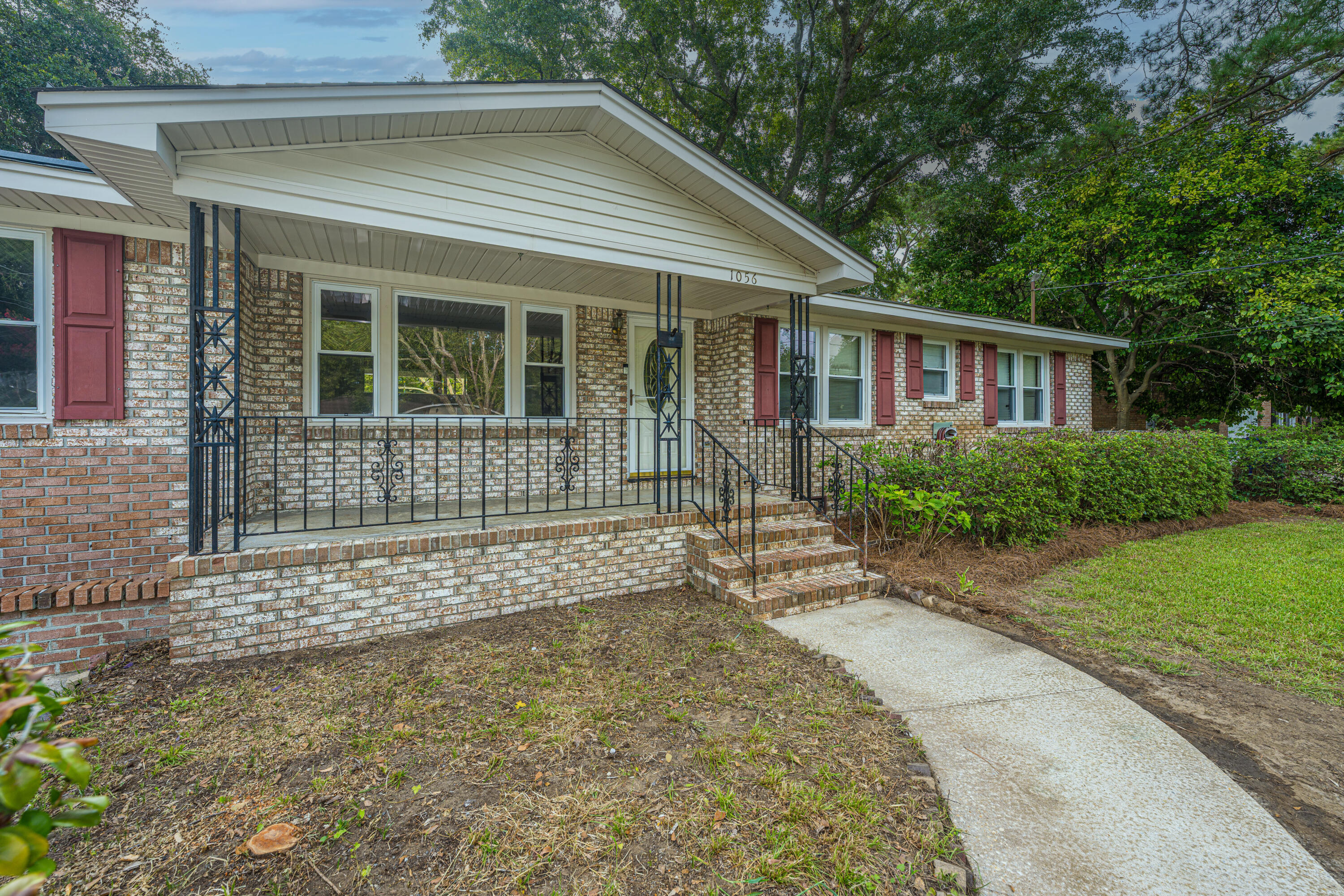 1056 Woodside Drive
