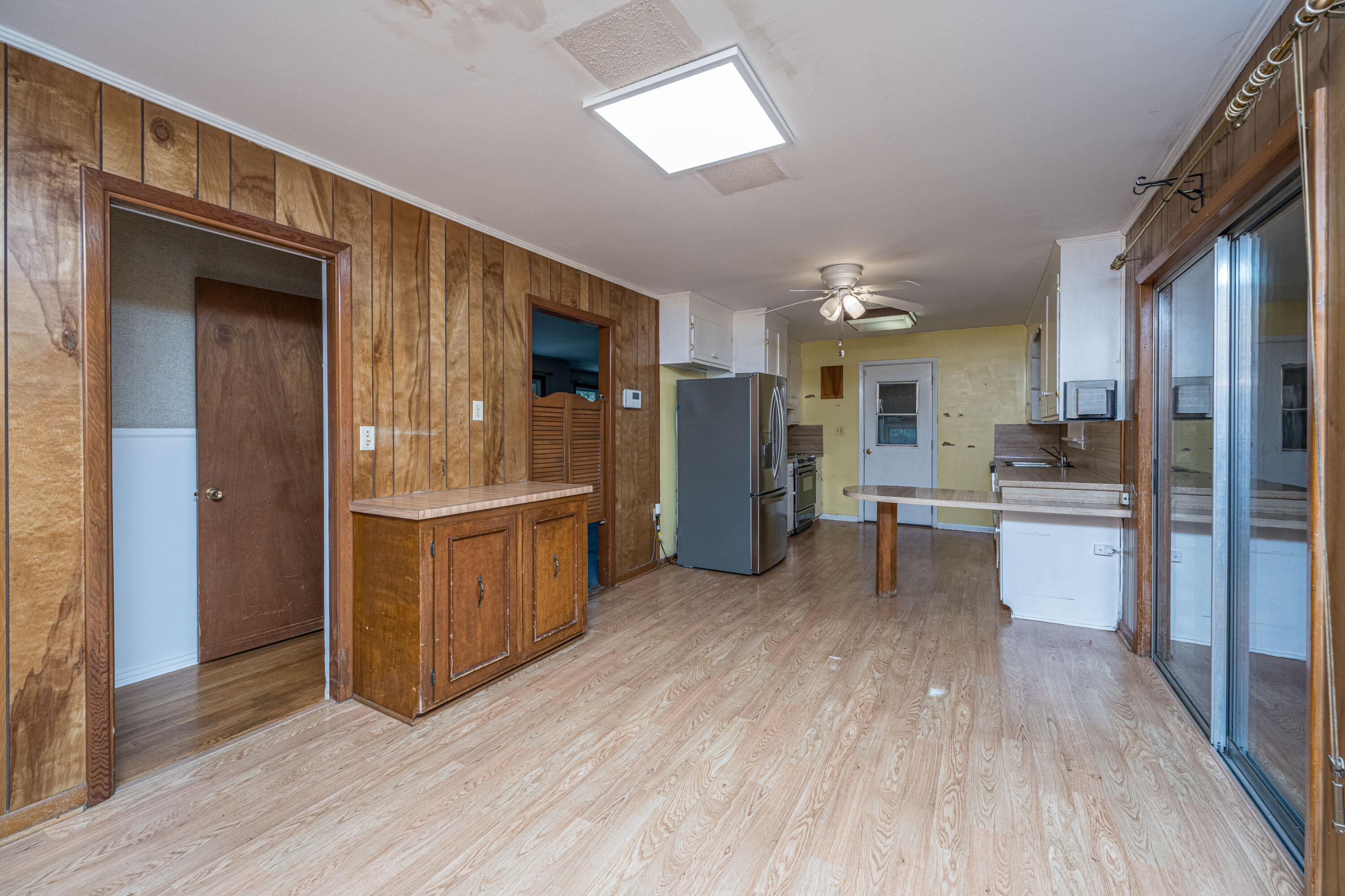 1056 Woodside Drive
