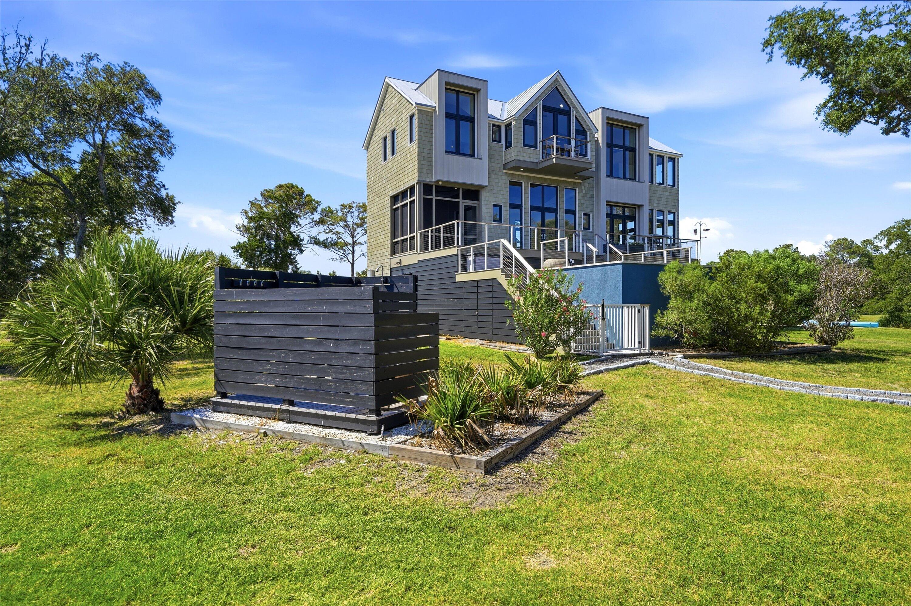 618 Flowers Drive