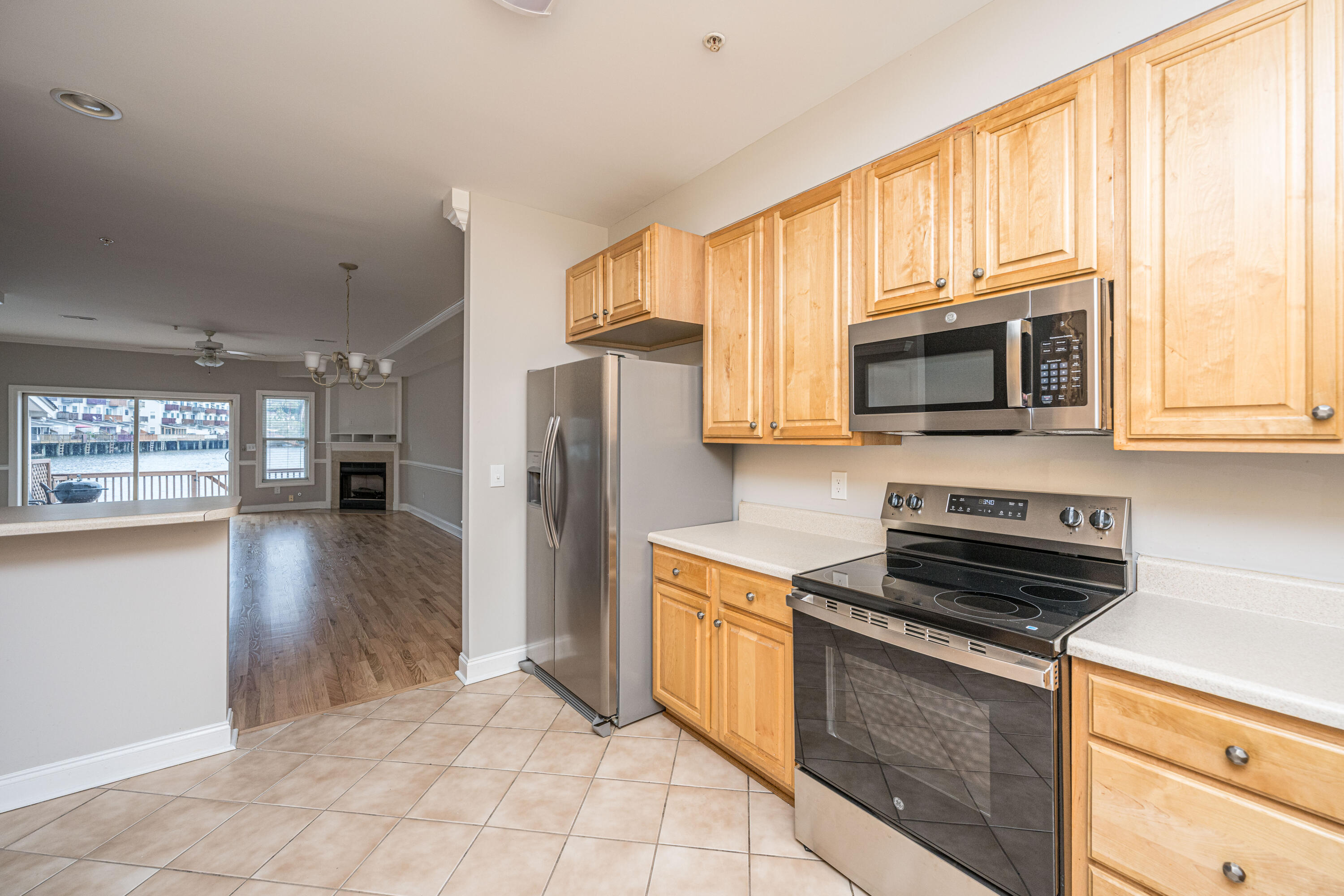 4733 Arco Lane