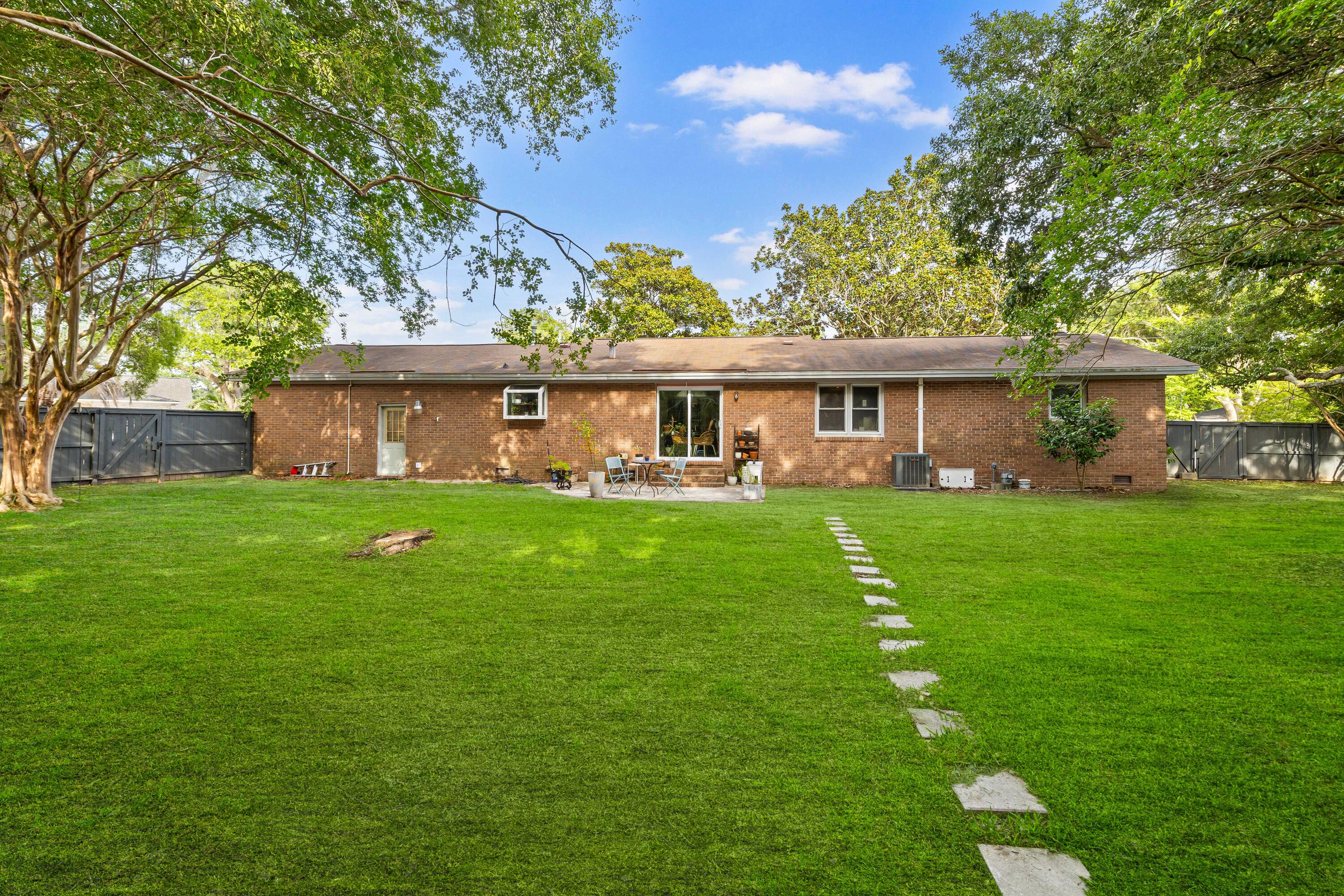 5301 Helene Drive