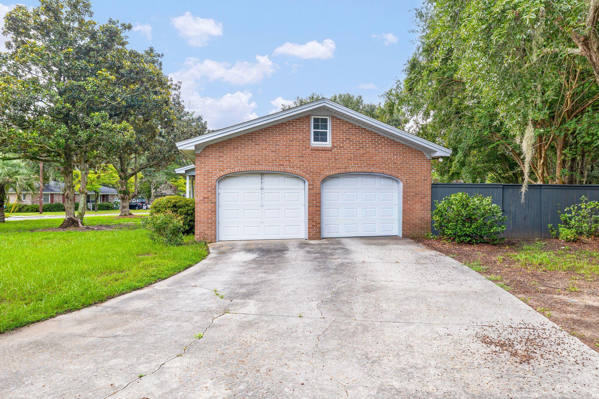 5301 Helene Drive