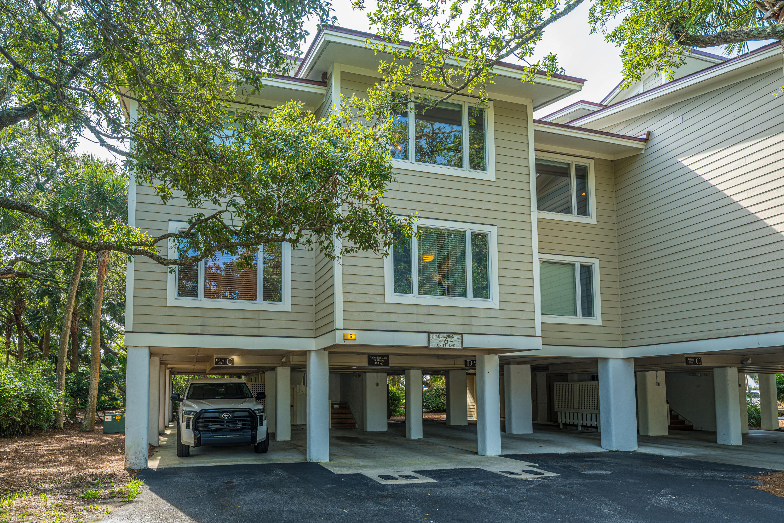 6 Seagrove Lane # D