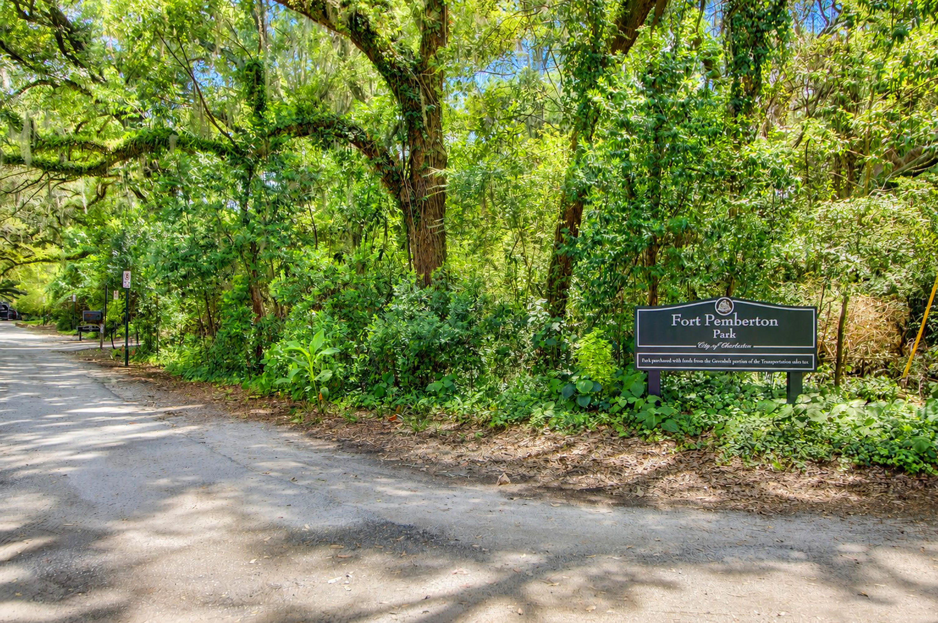 2204 Wappoo Drive