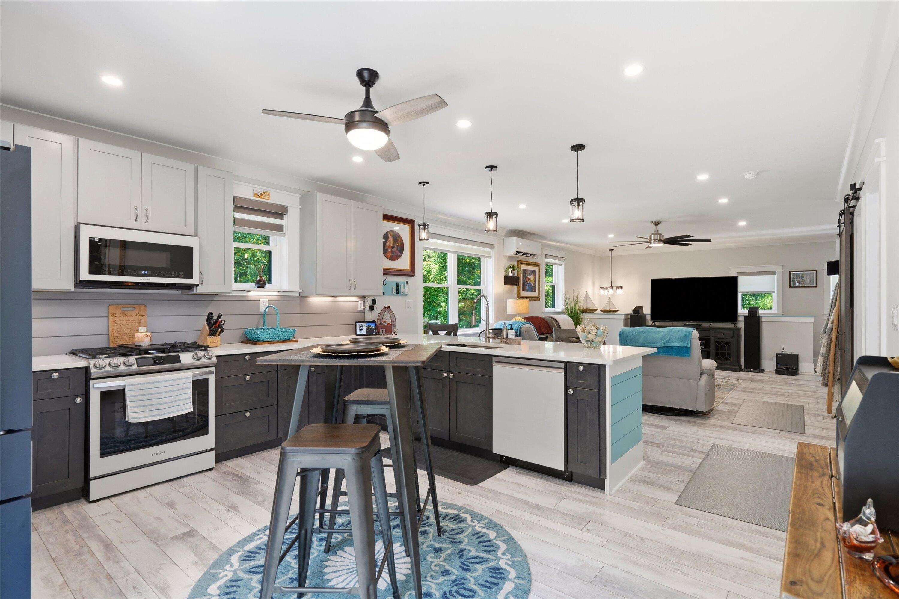 8246 Oyster Factory Road