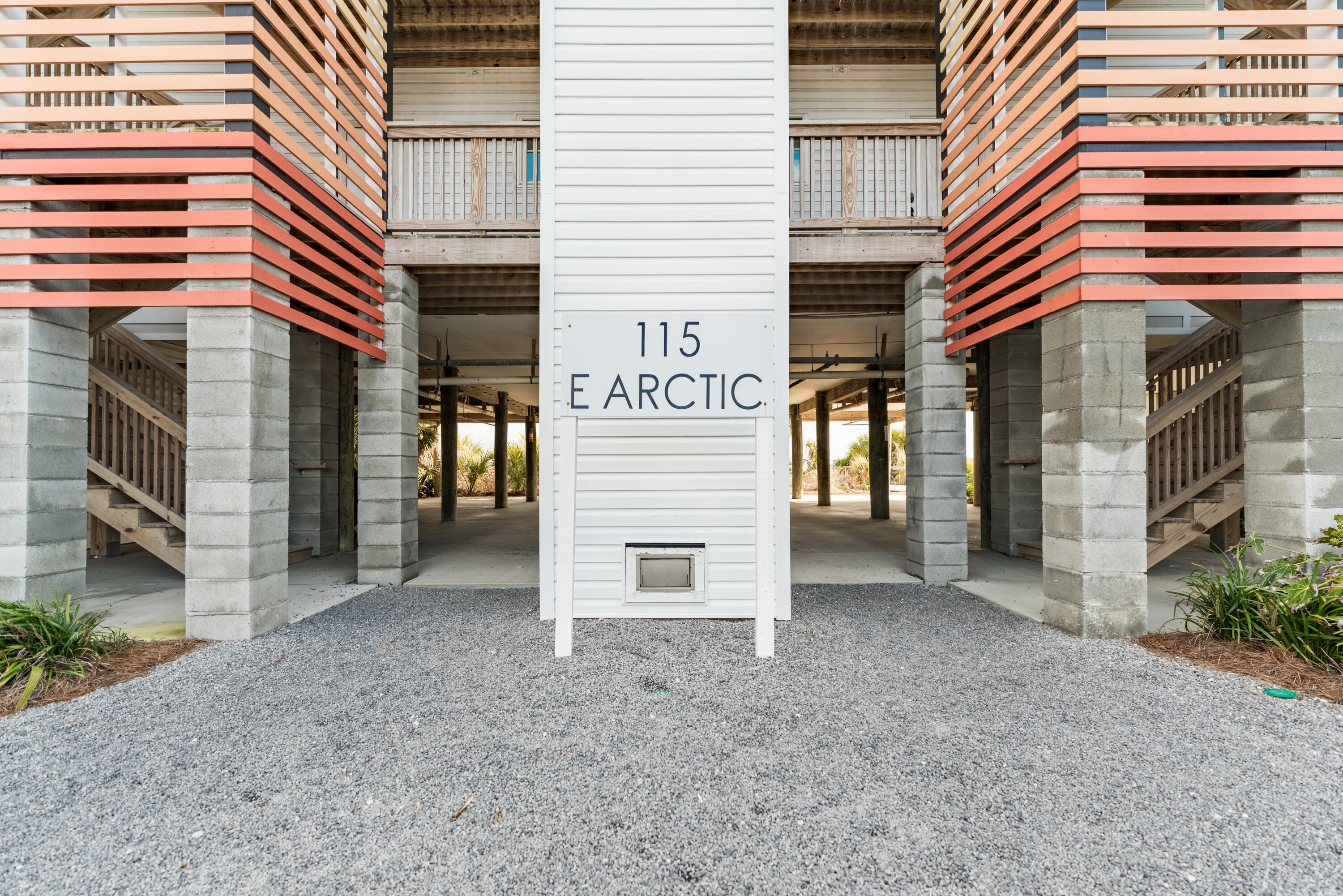 115 E Arctic Avenue # 1a