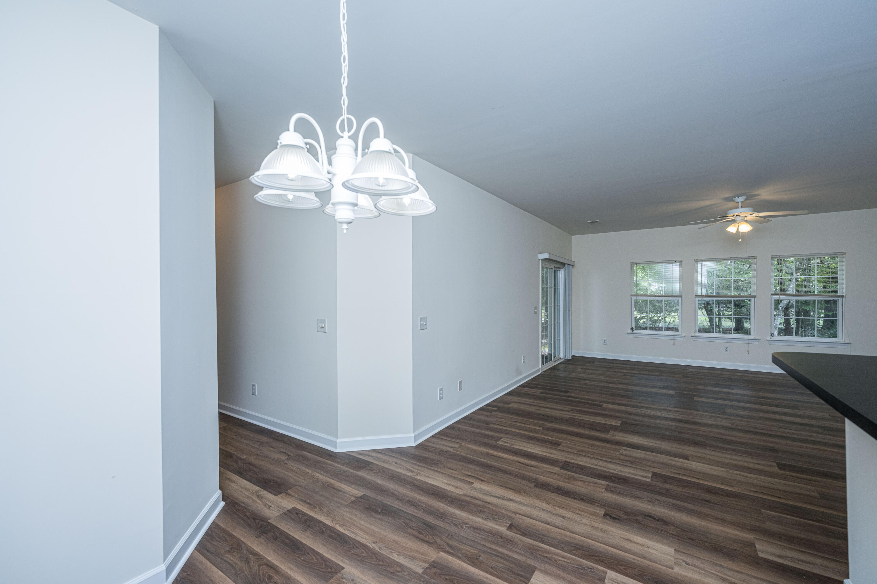403 S Elgin Court