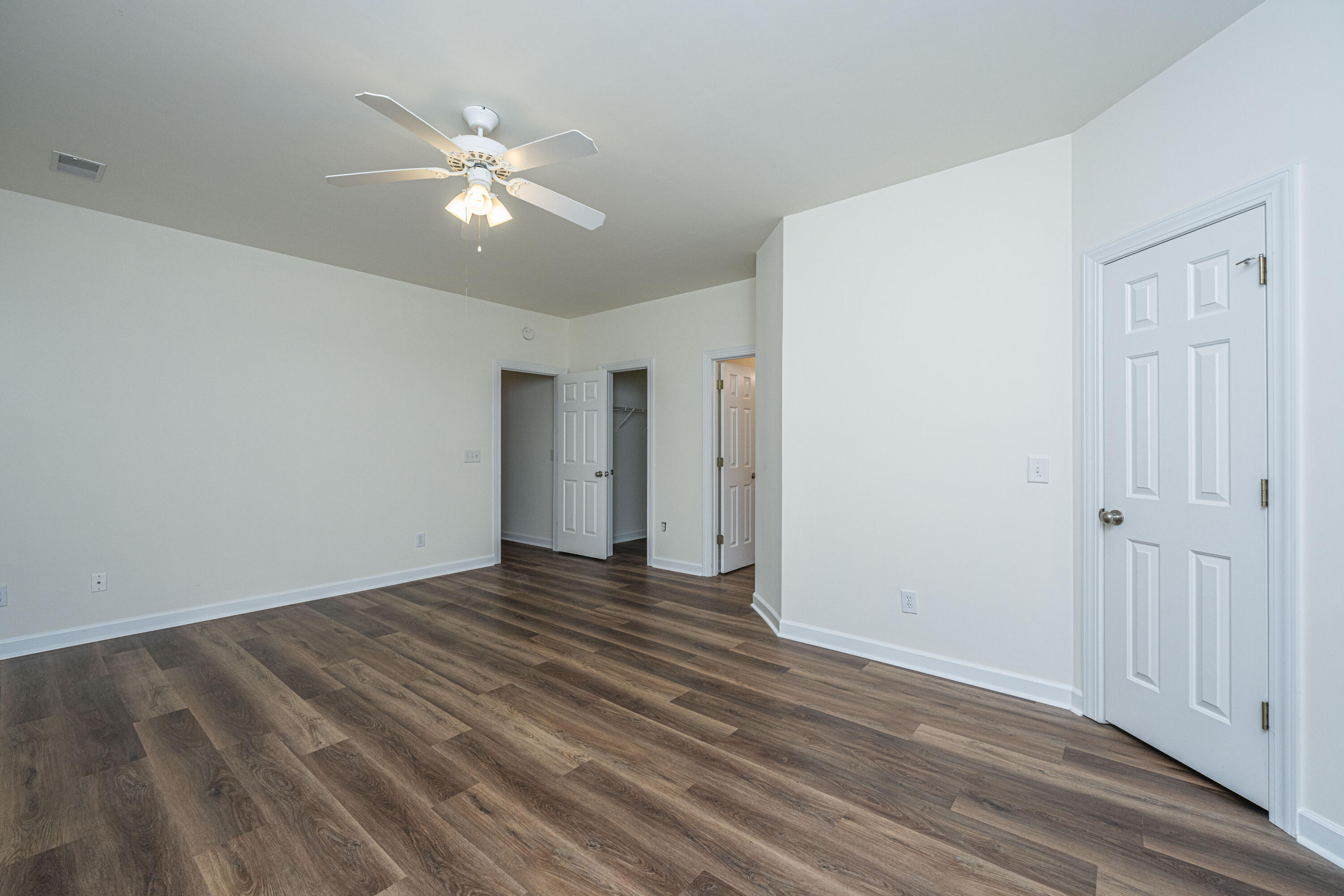 403 S Elgin Court