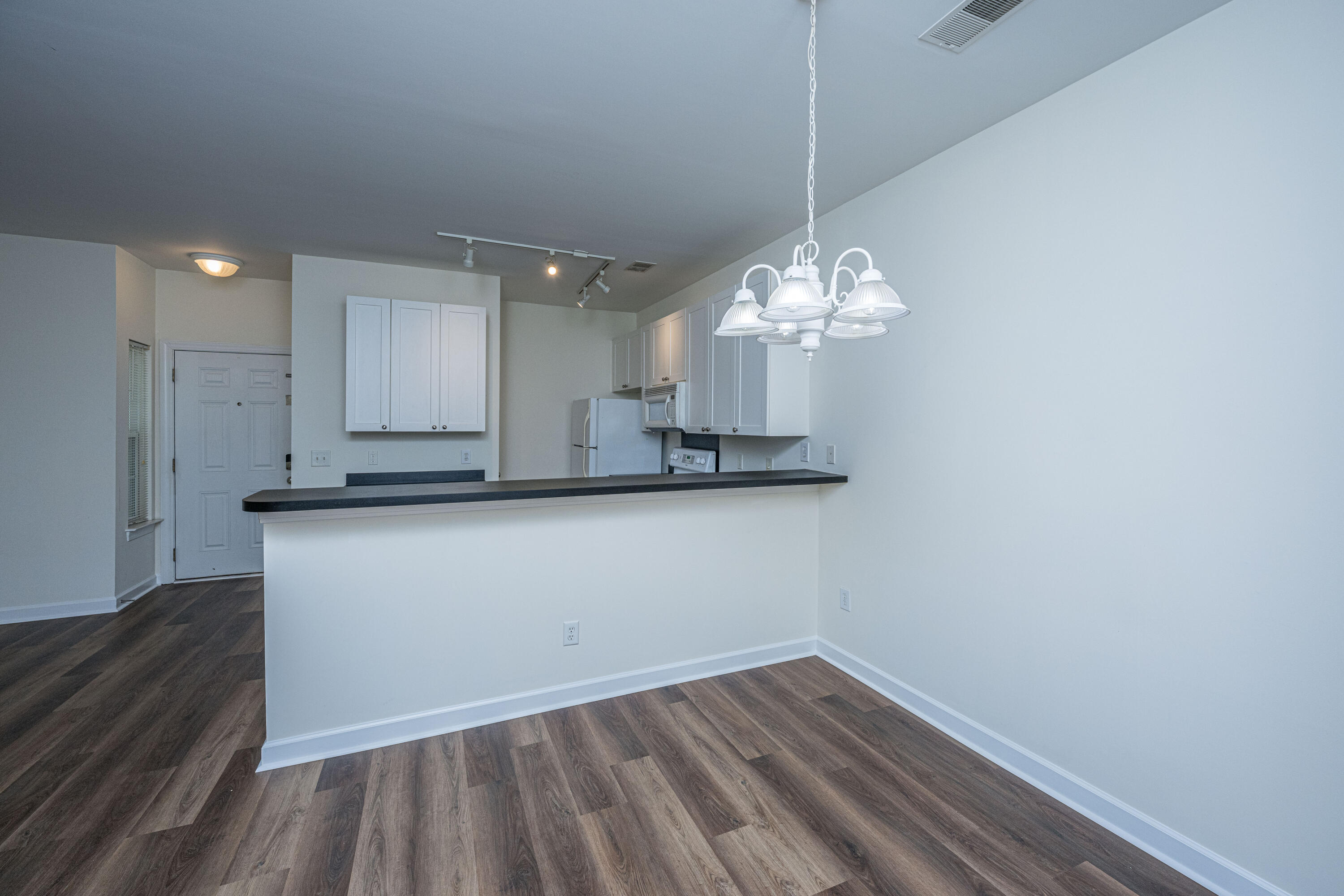 403 S Elgin Court